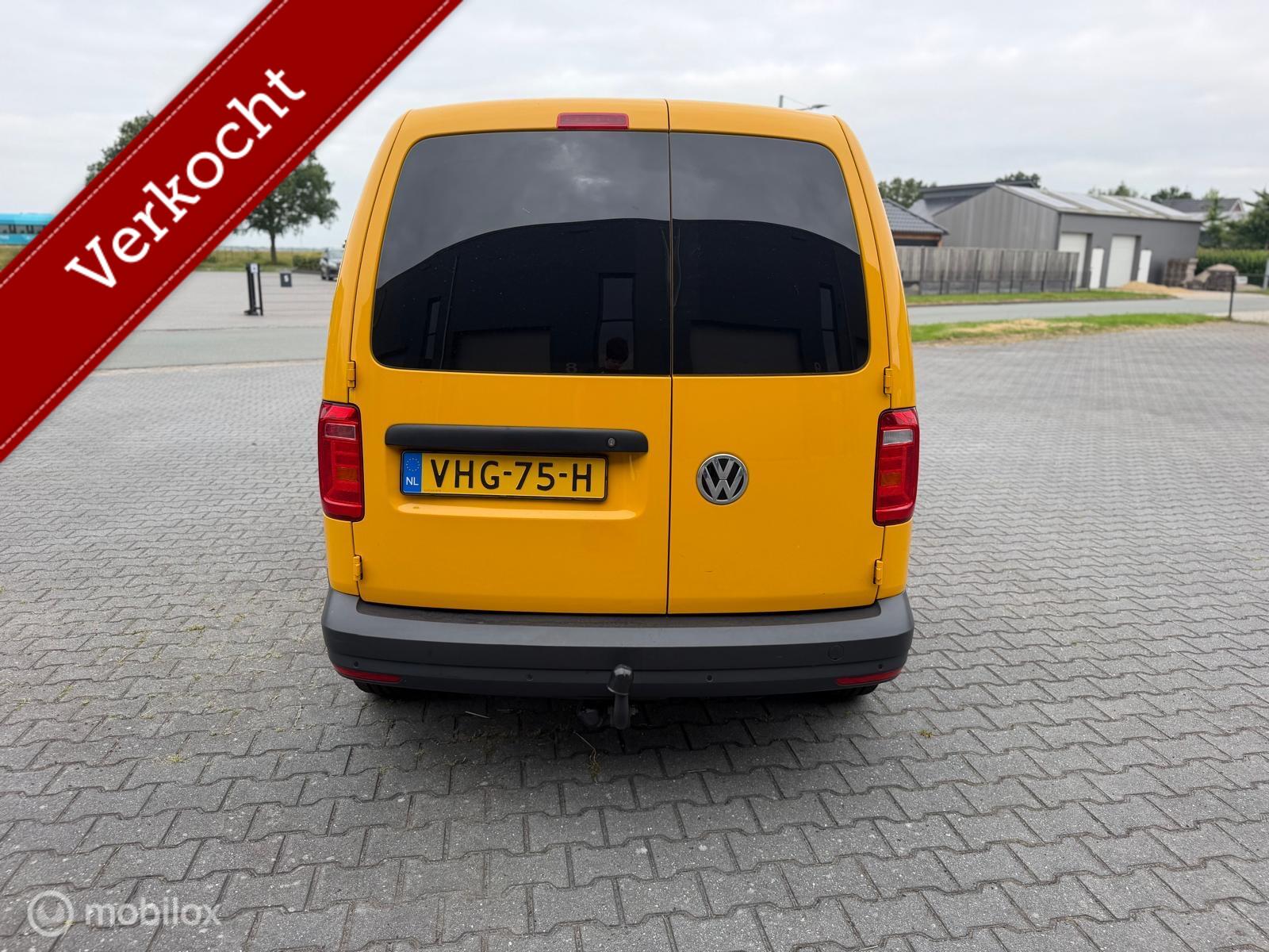 Foto van Volkswagen Caddy Modified Partition Wall