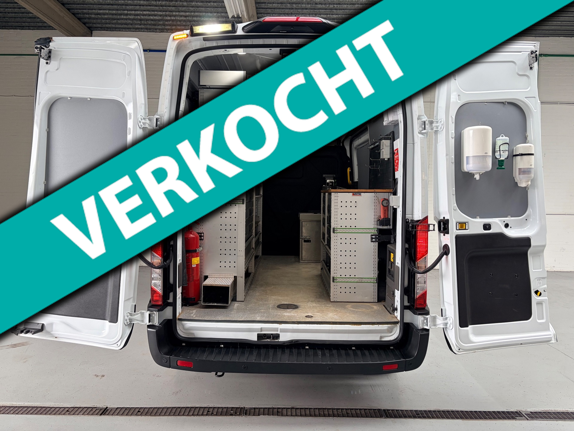 Ford Transit SERVICEWAGEN ELEKTRISCH AUTOMAAT 350 L2H3 Trend 68 kWh BOTT INRICHTING, V230 OMVORMER, RIJKLAARPRIJS! 2023 - voorkant