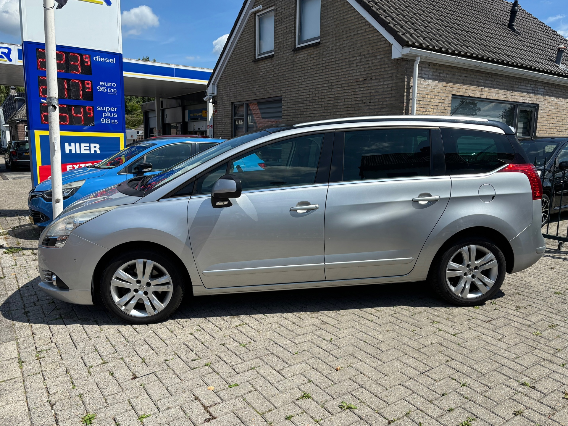 Foto van Peugeot 5008
