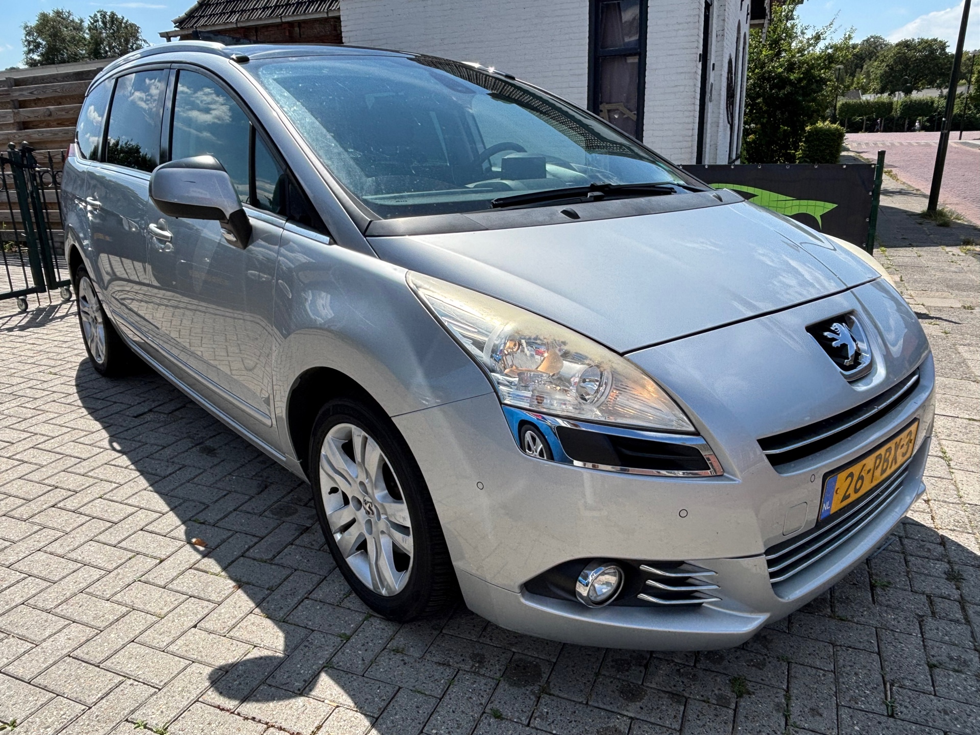 Foto van Peugeot 5008