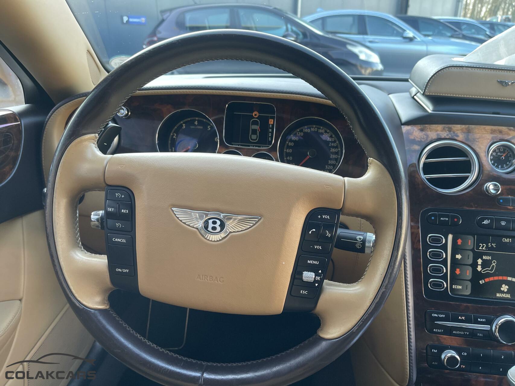 Foto van Bentley Continental GT