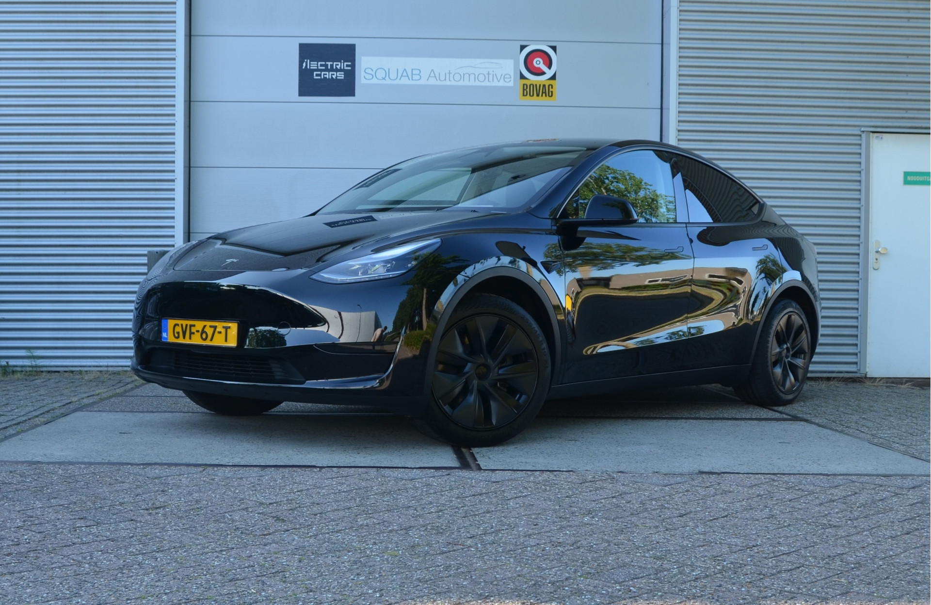 Tesla Model Y RWD 58 kWh 2024 - voorkant