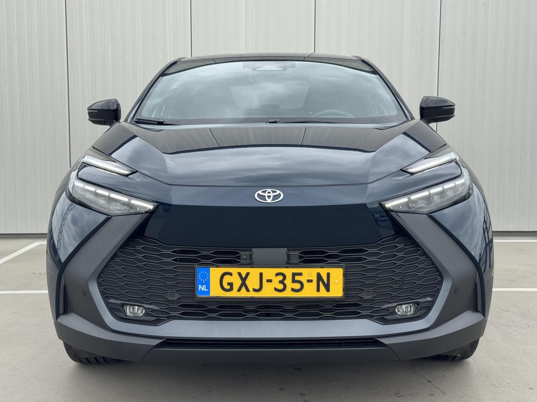 Foto van Toyota Toyota C-hr
