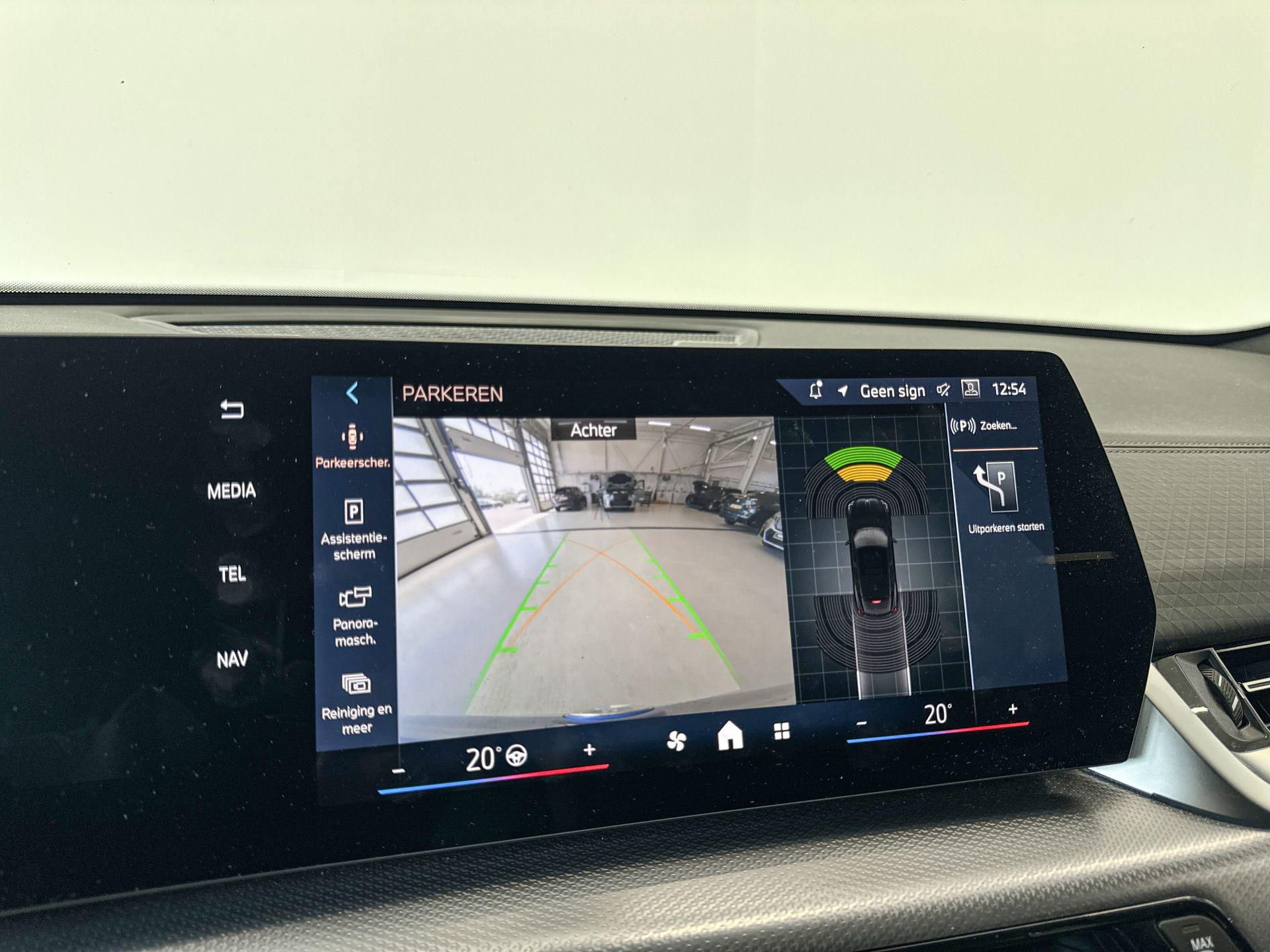 Foto van BMW Ix2 Xdrive30