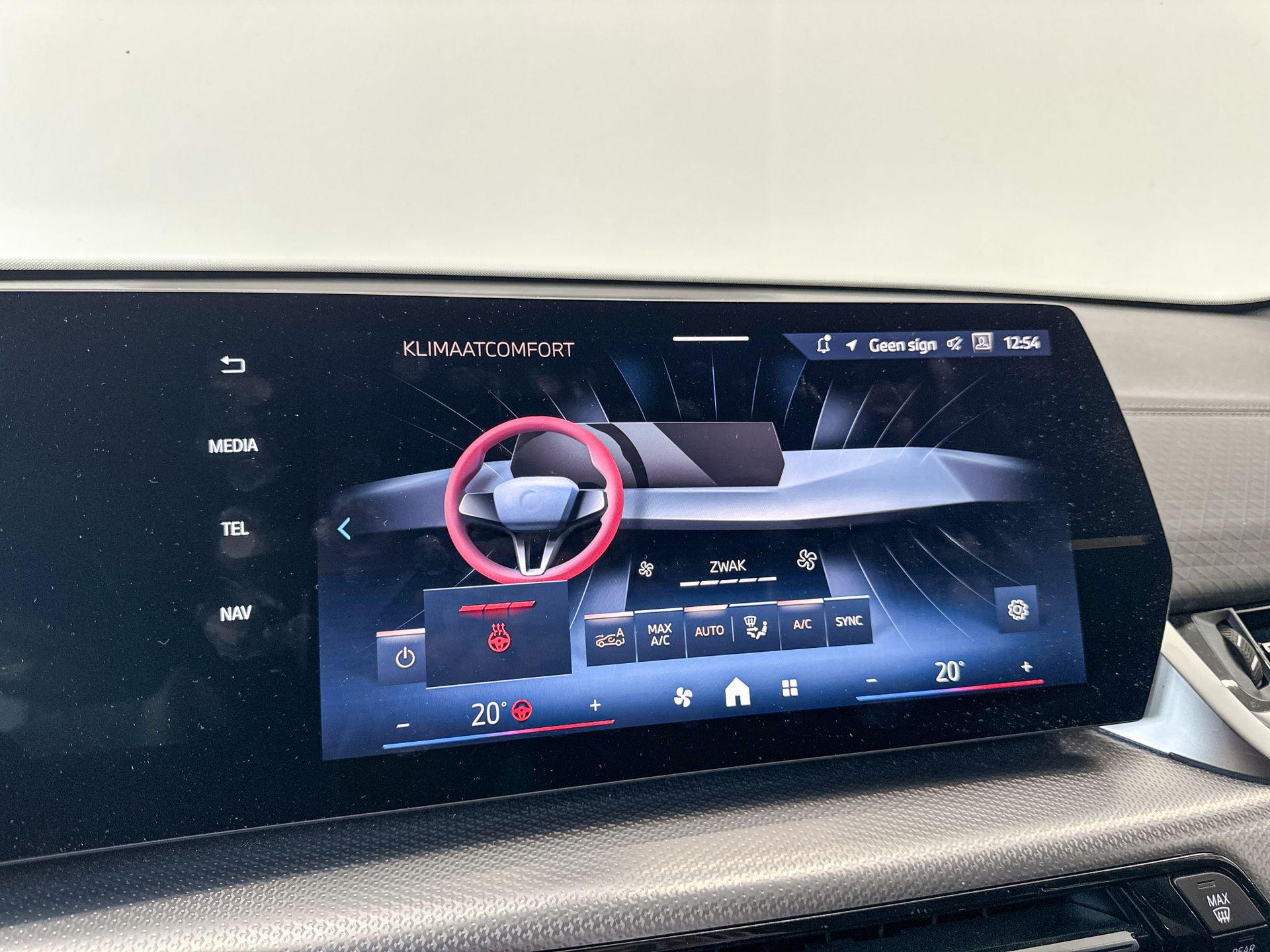 Foto van BMW Ix2 Xdrive30