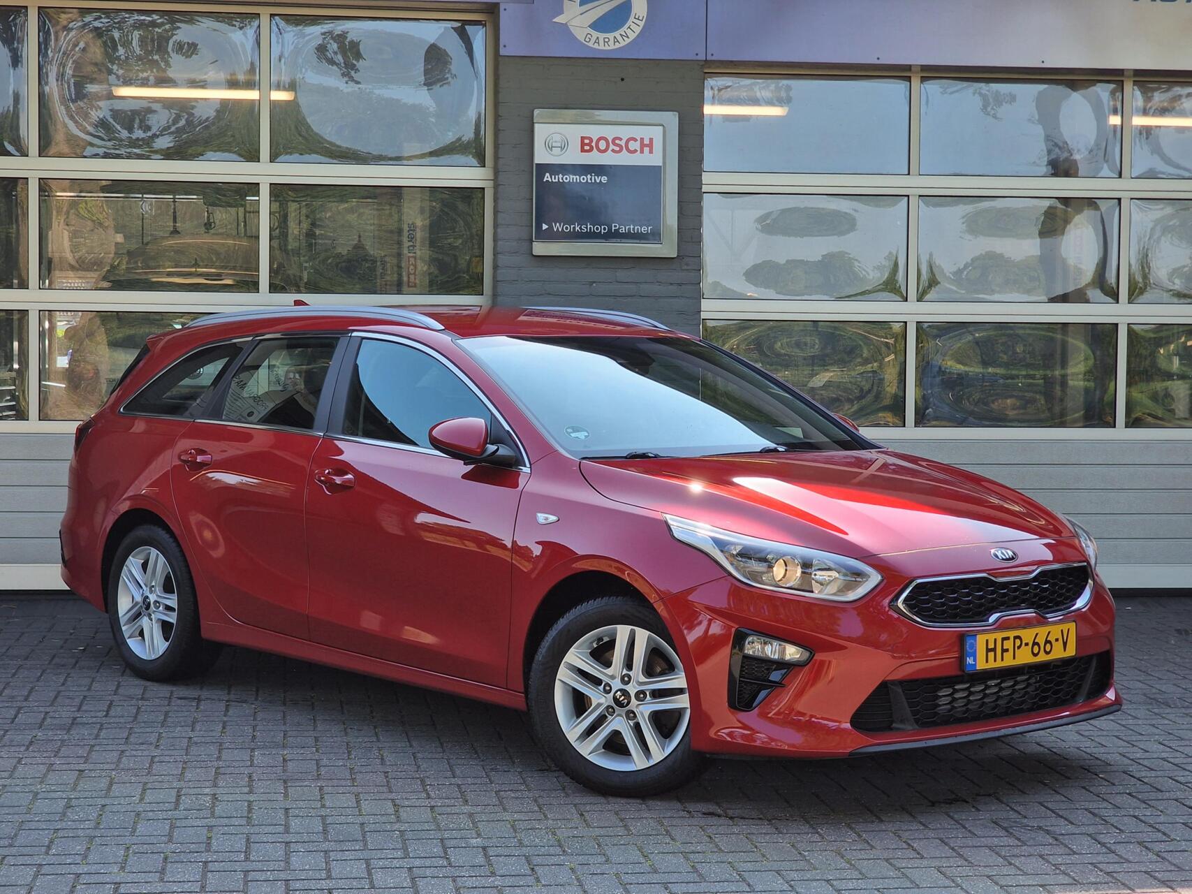 Kia Ceed 1.6 CRDi MHEV DynamicPlusLine|Automaat|Trekhaak|Carplay|Camera|cruise|Navi| 2020 - voorkant