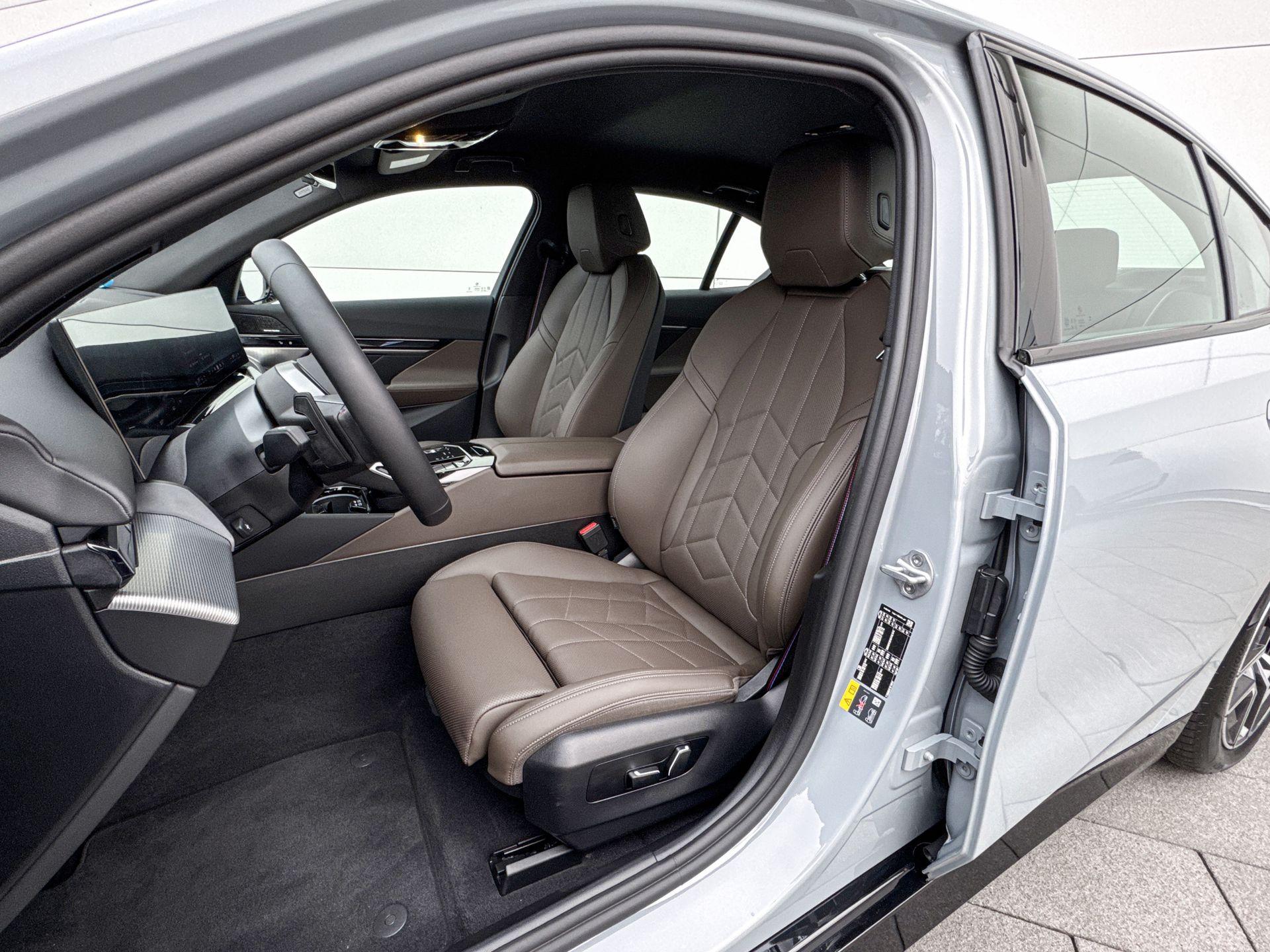 Foto van BMW I5 M60 xDrive