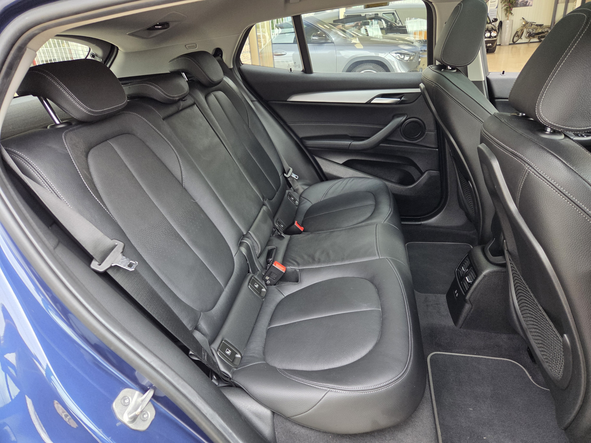 Foto van BMW X2 Xdrive25e
