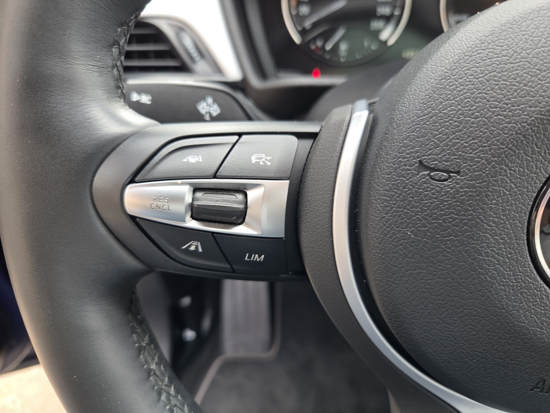 Foto van BMW X2 Xdrive25e