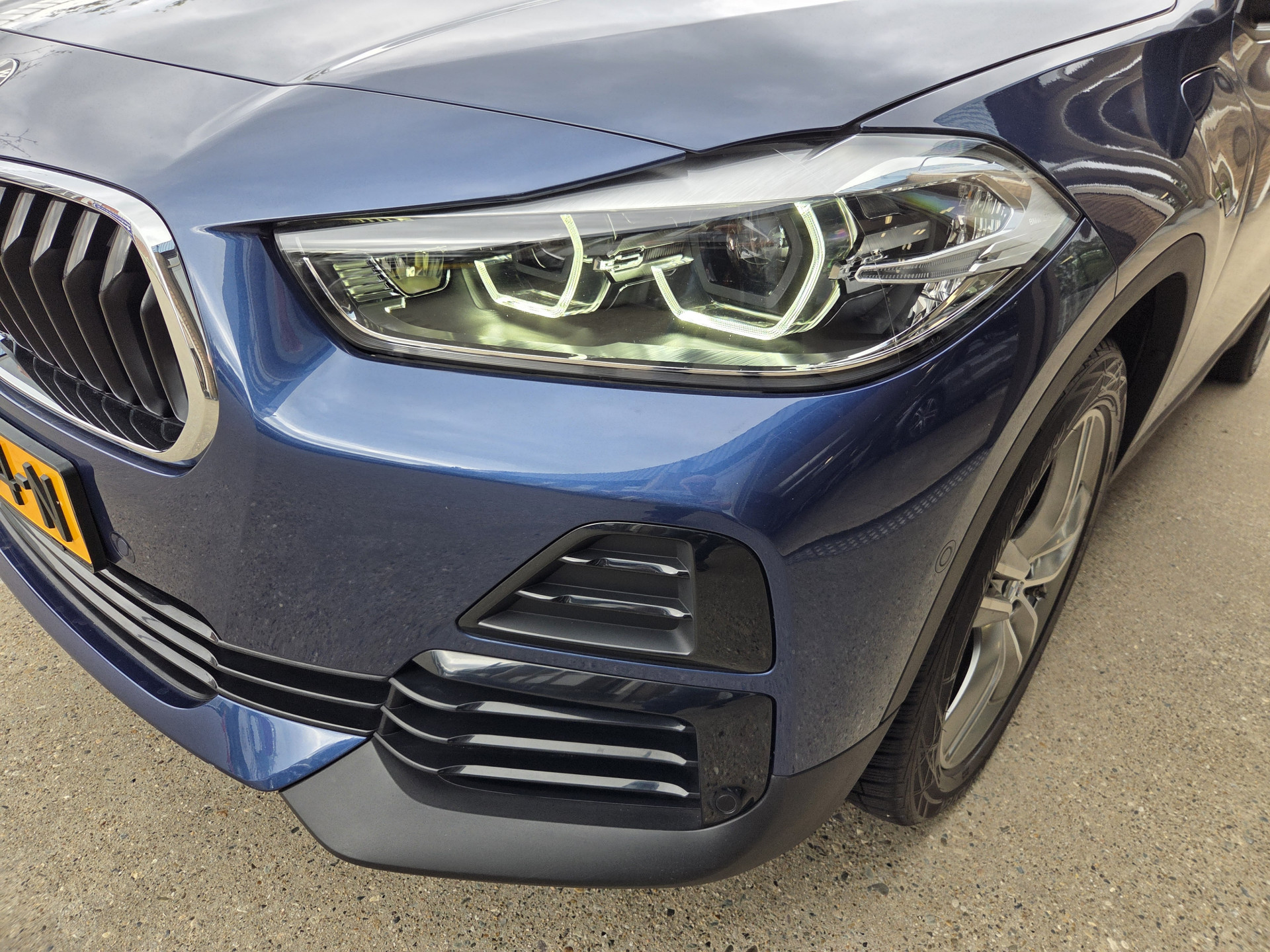 Foto van BMW X2 Xdrive25e