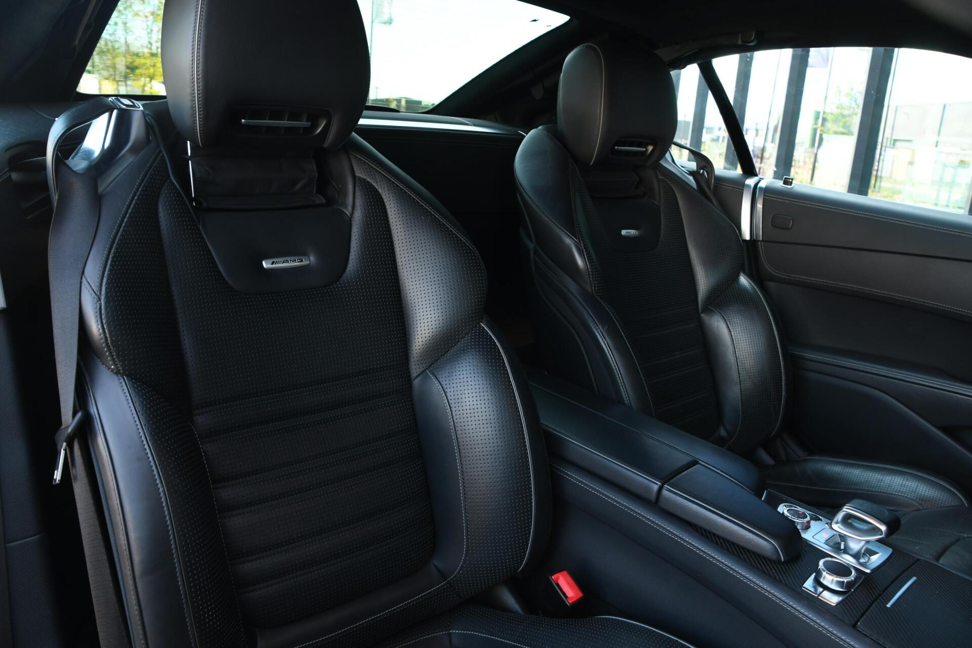 Foto van Mercedes-Benz SL 63 AMG