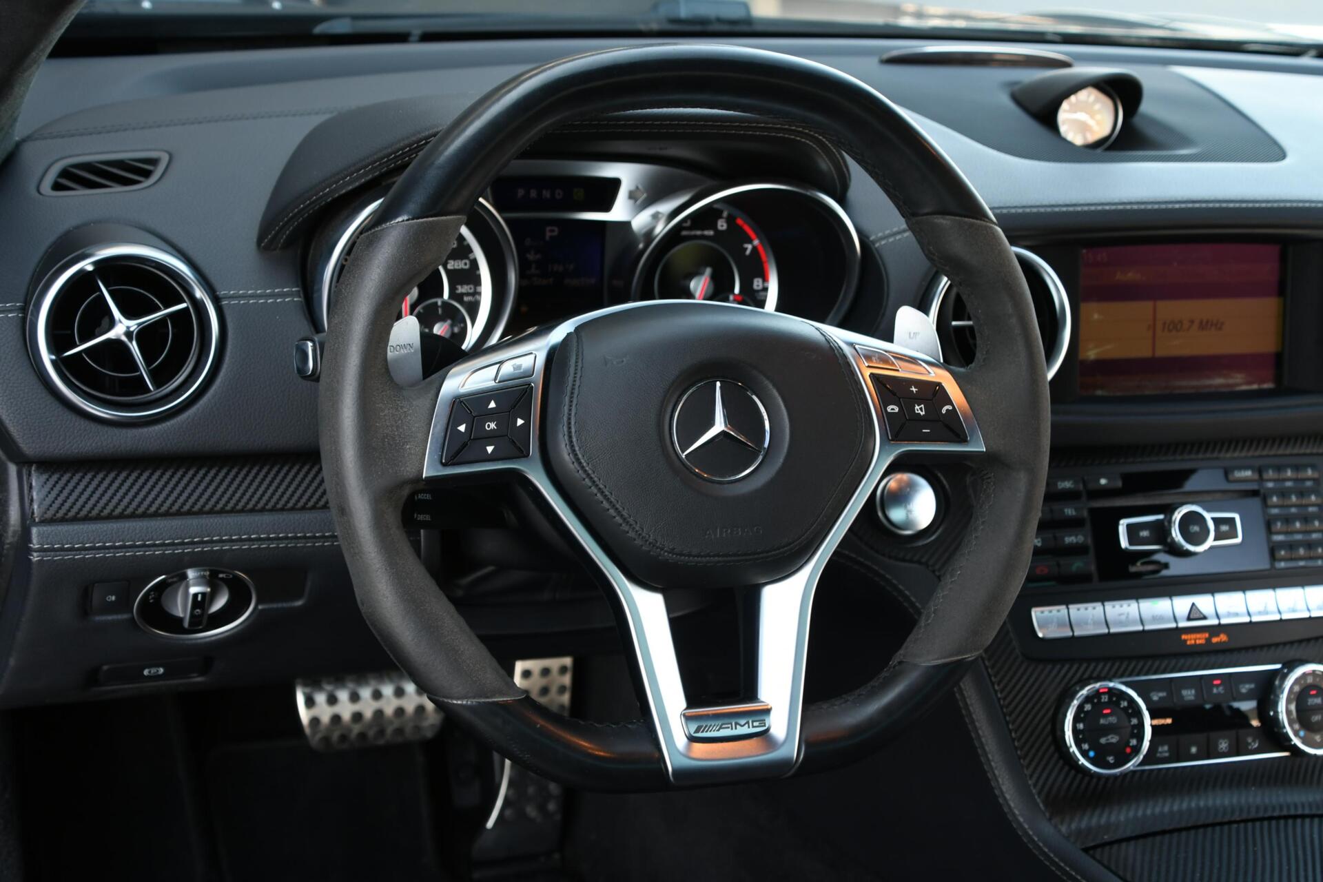 Foto van Mercedes-Benz SL 63 AMG