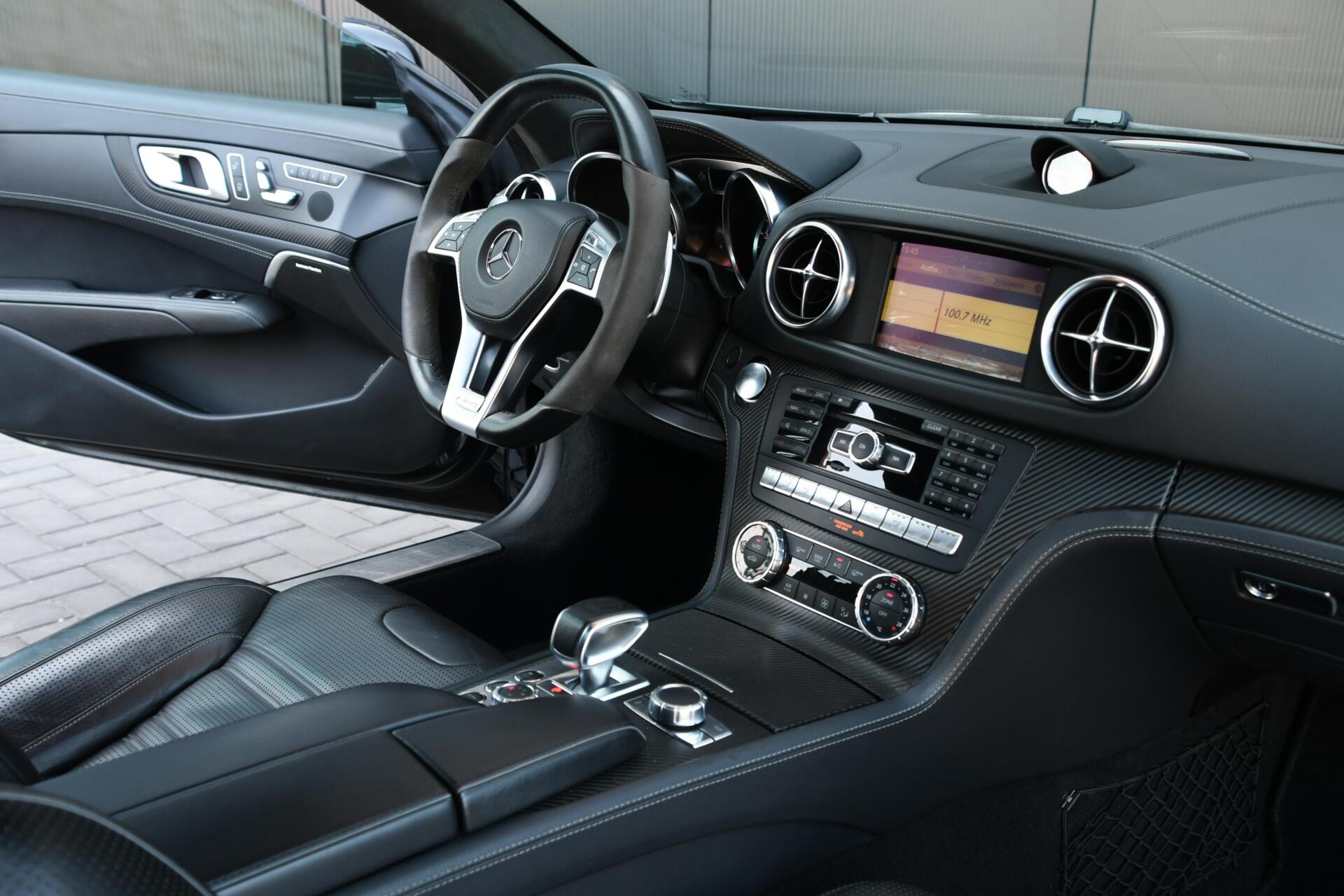 Foto van Mercedes-Benz SL 63 AMG