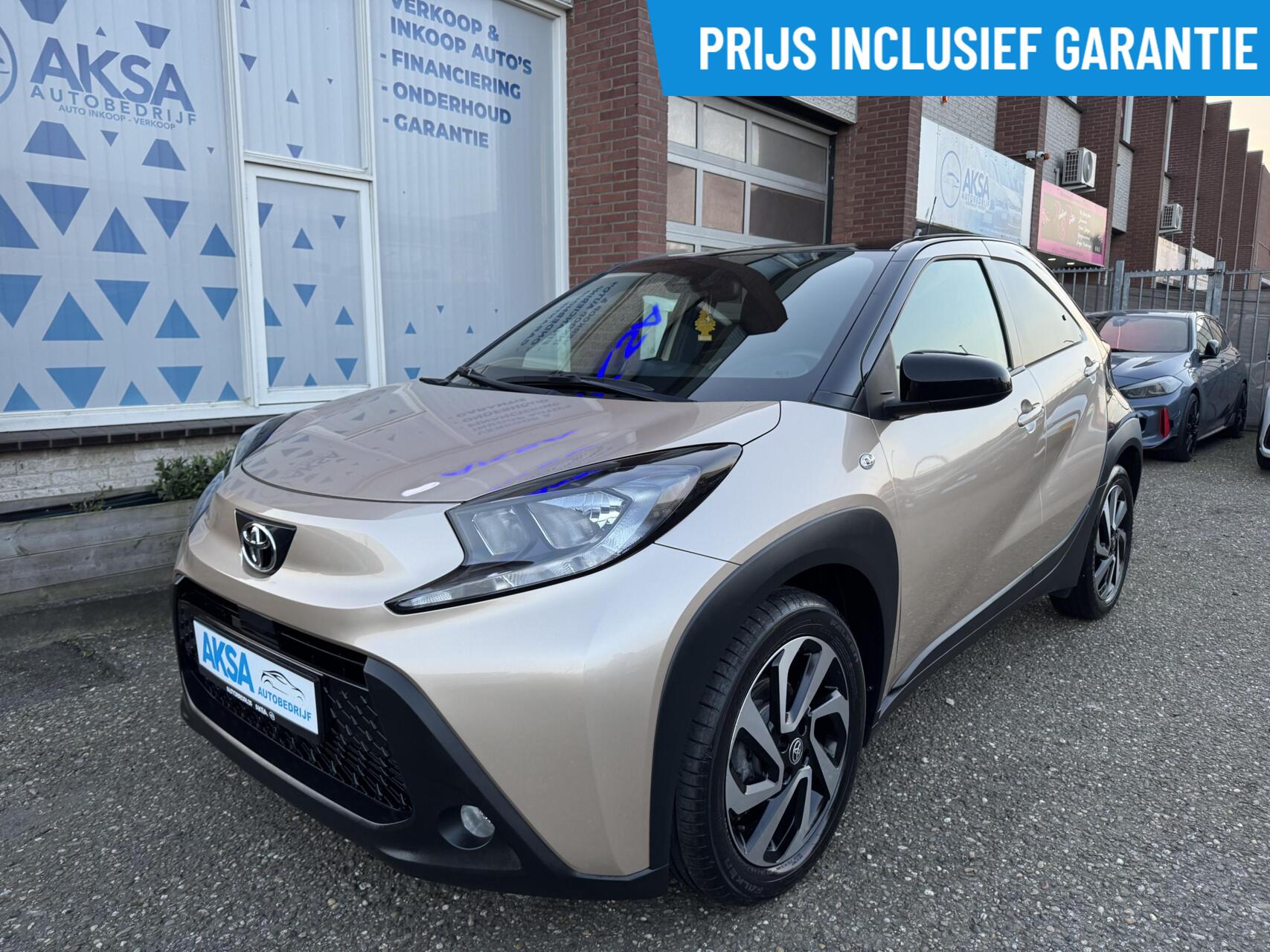 Toyota Toyota Aygo X 1.0 VVT-i S-CVT Pulse Automaat Camera CarPlay Garantie 2023 - voorkant