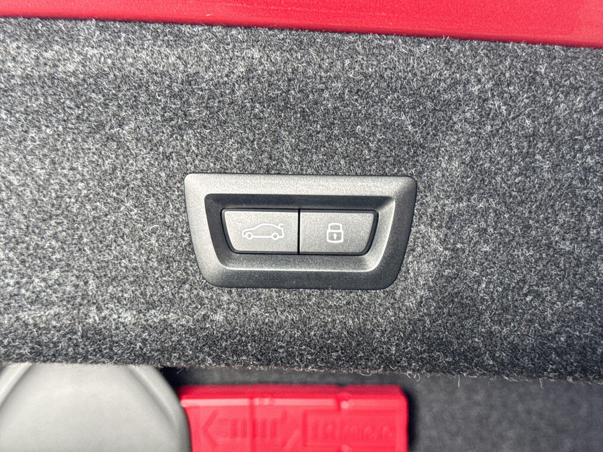 Foto van BMW 330e
