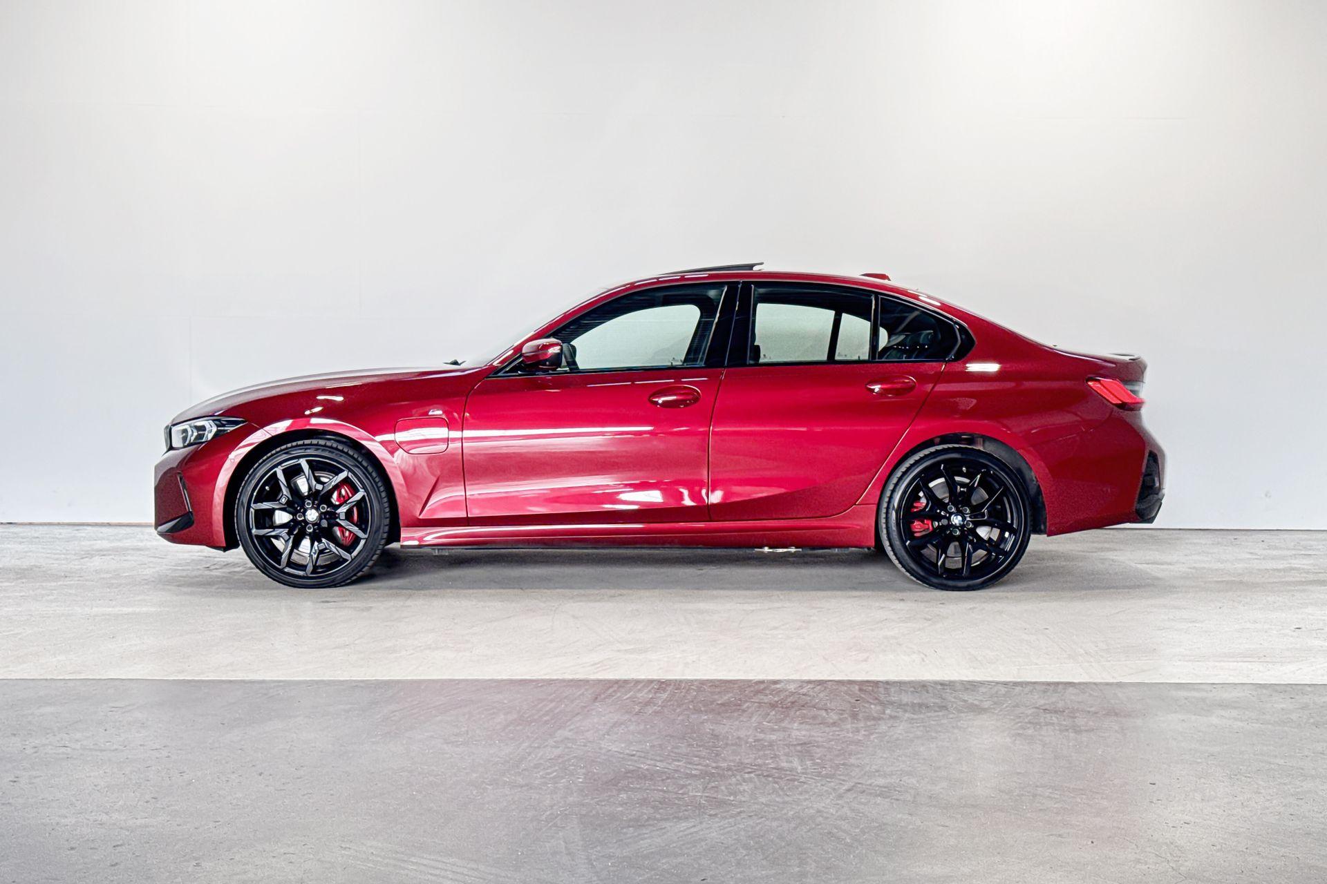 Foto van BMW 330e