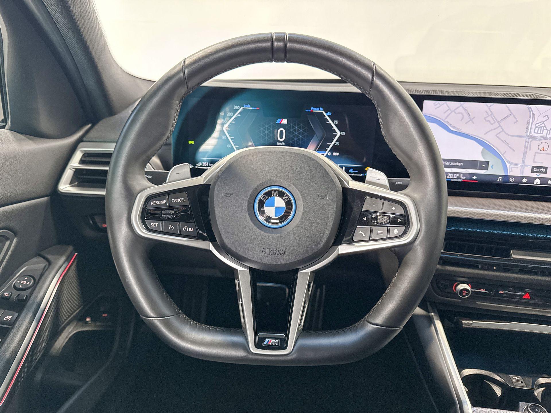 Foto van BMW 330e
