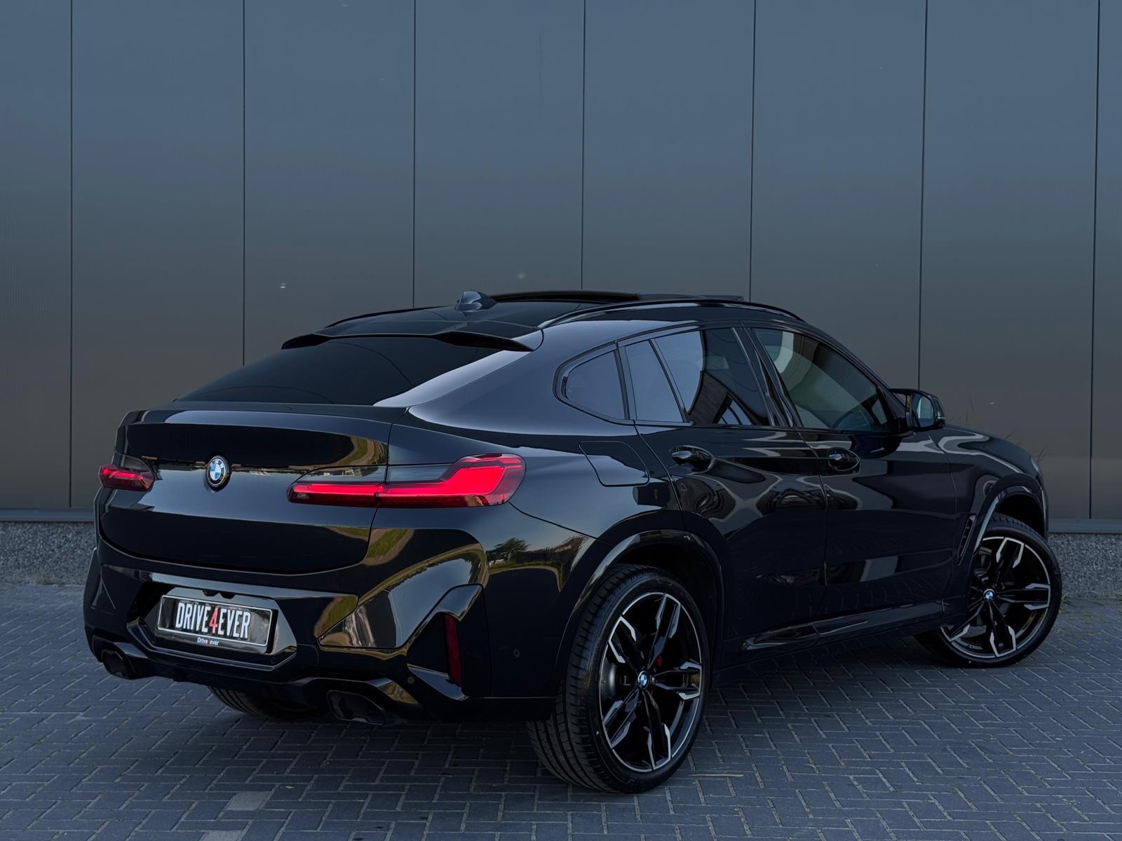 Foto van BMW X4 M40i