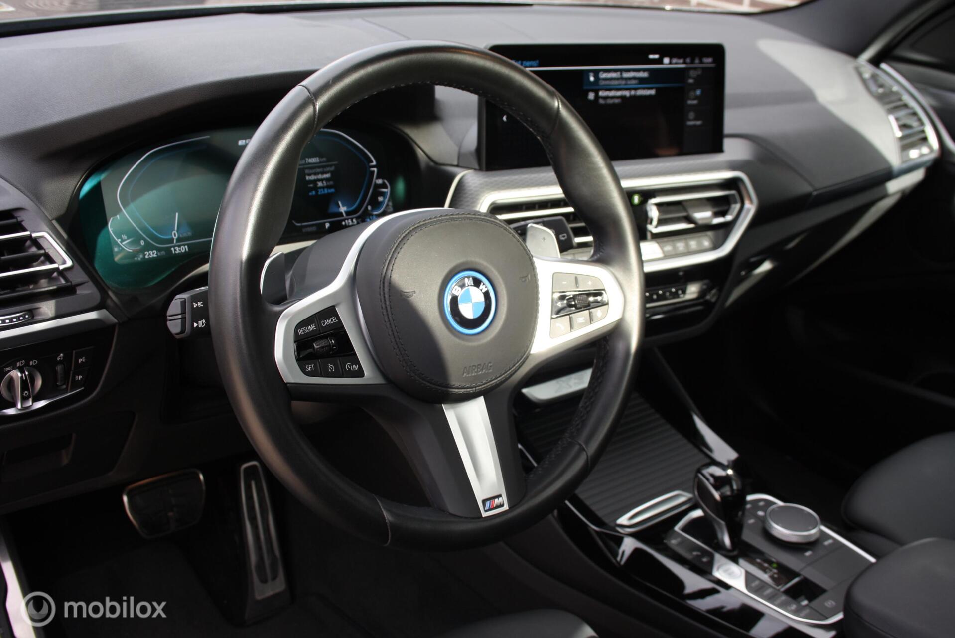 Foto van BMW X3 Xdrive30e