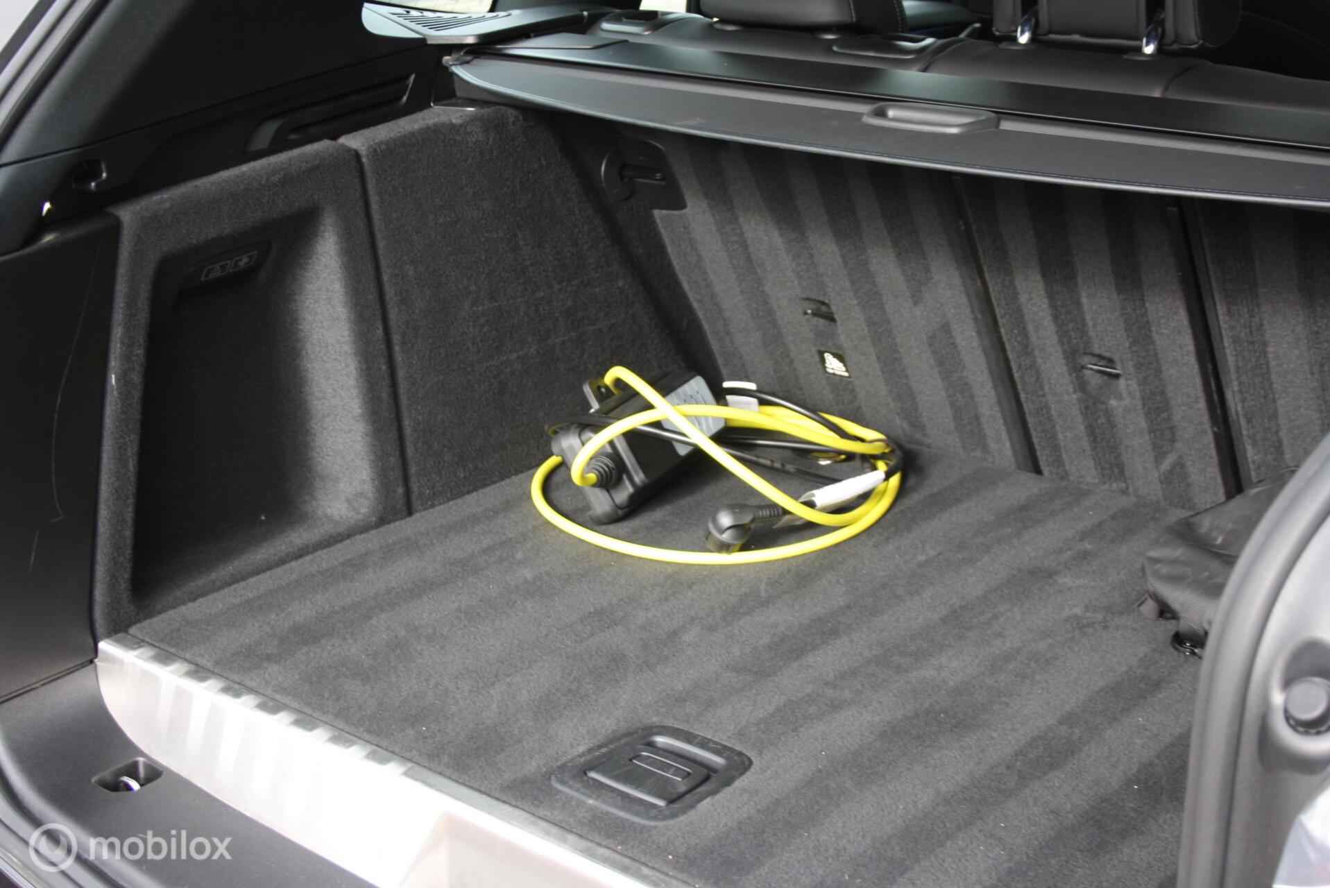Foto van BMW X3 Xdrive30e