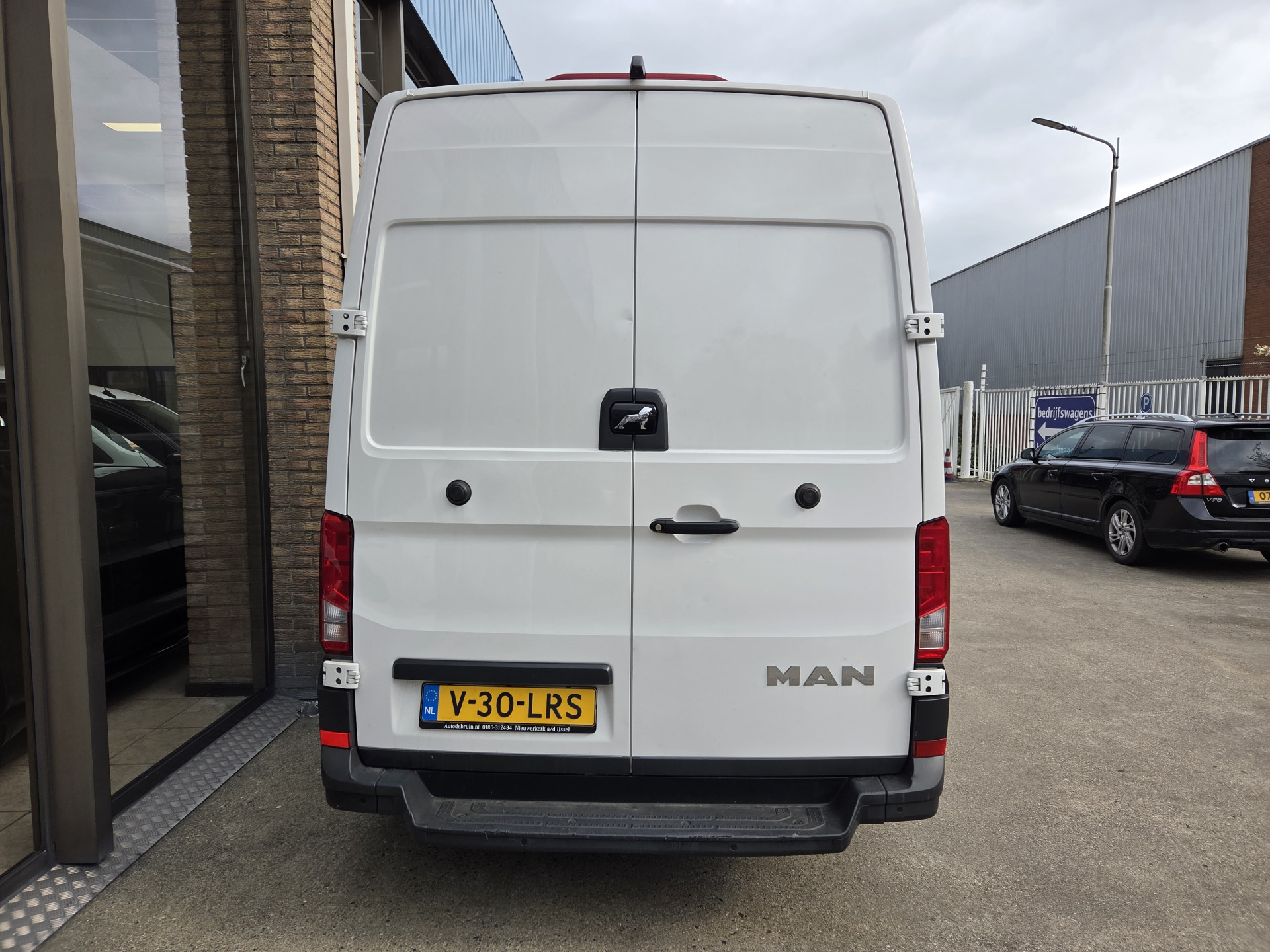 Foto van Man Tge