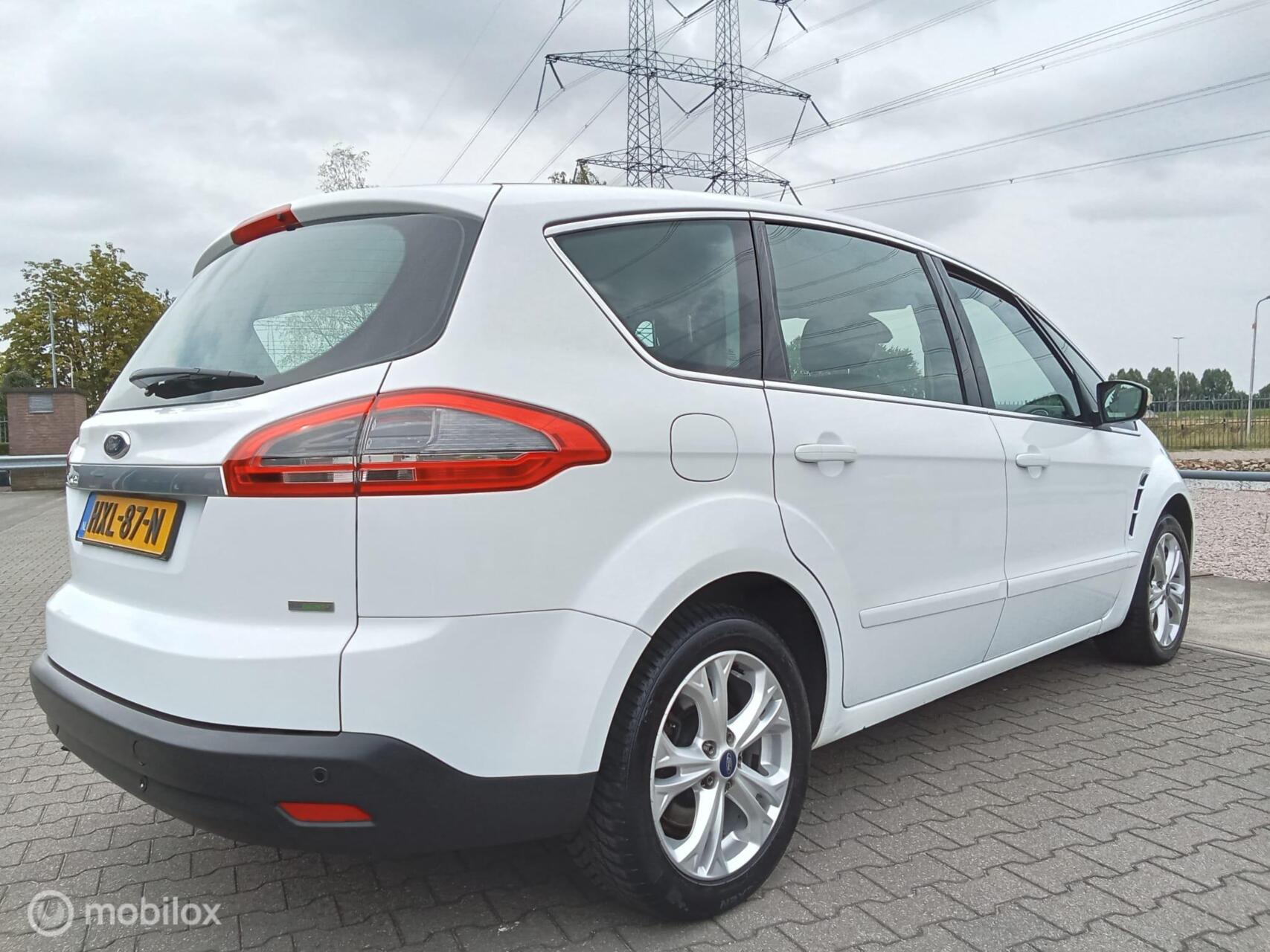 Foto van Ford S-max