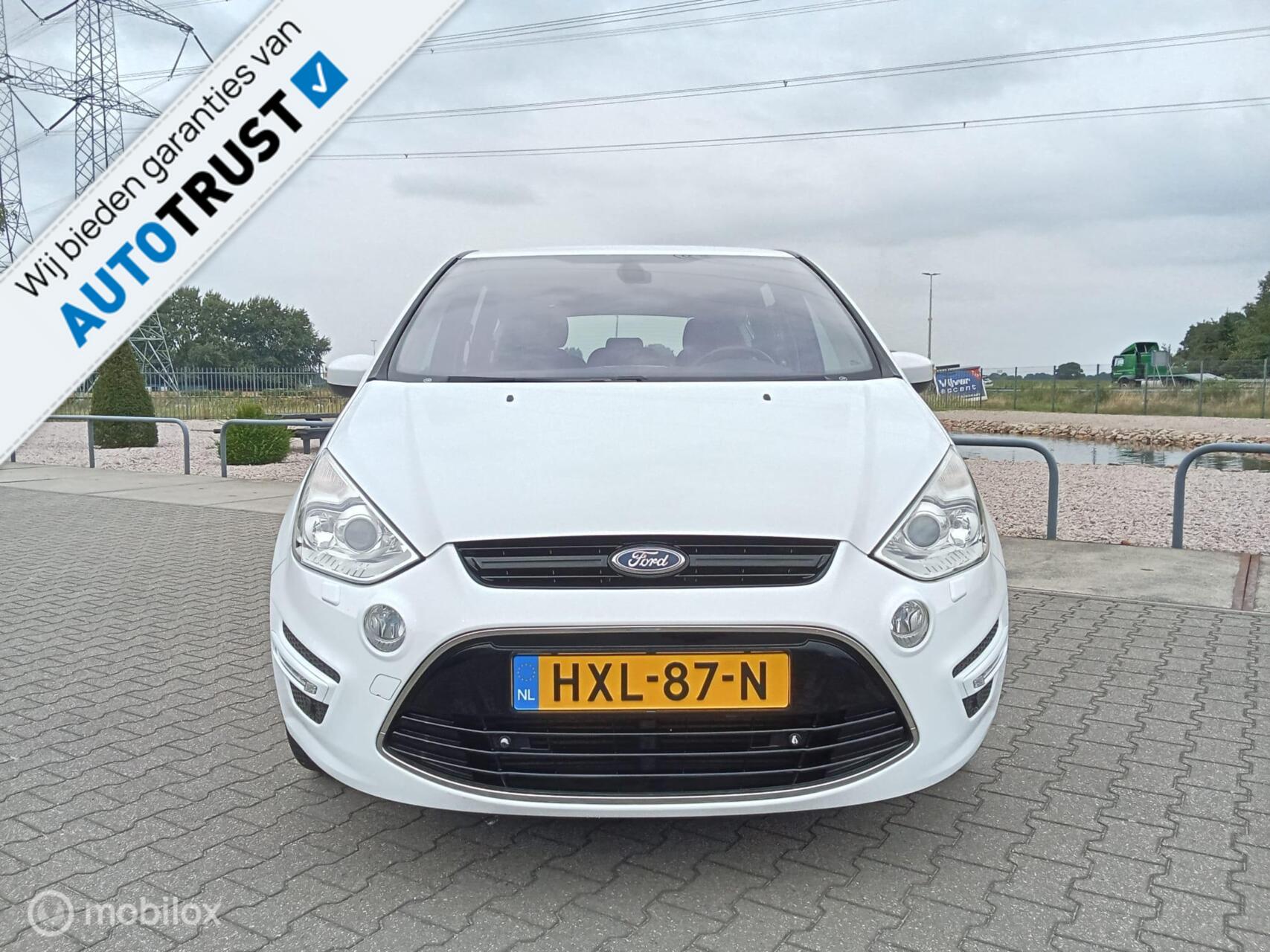Foto van Ford S-max