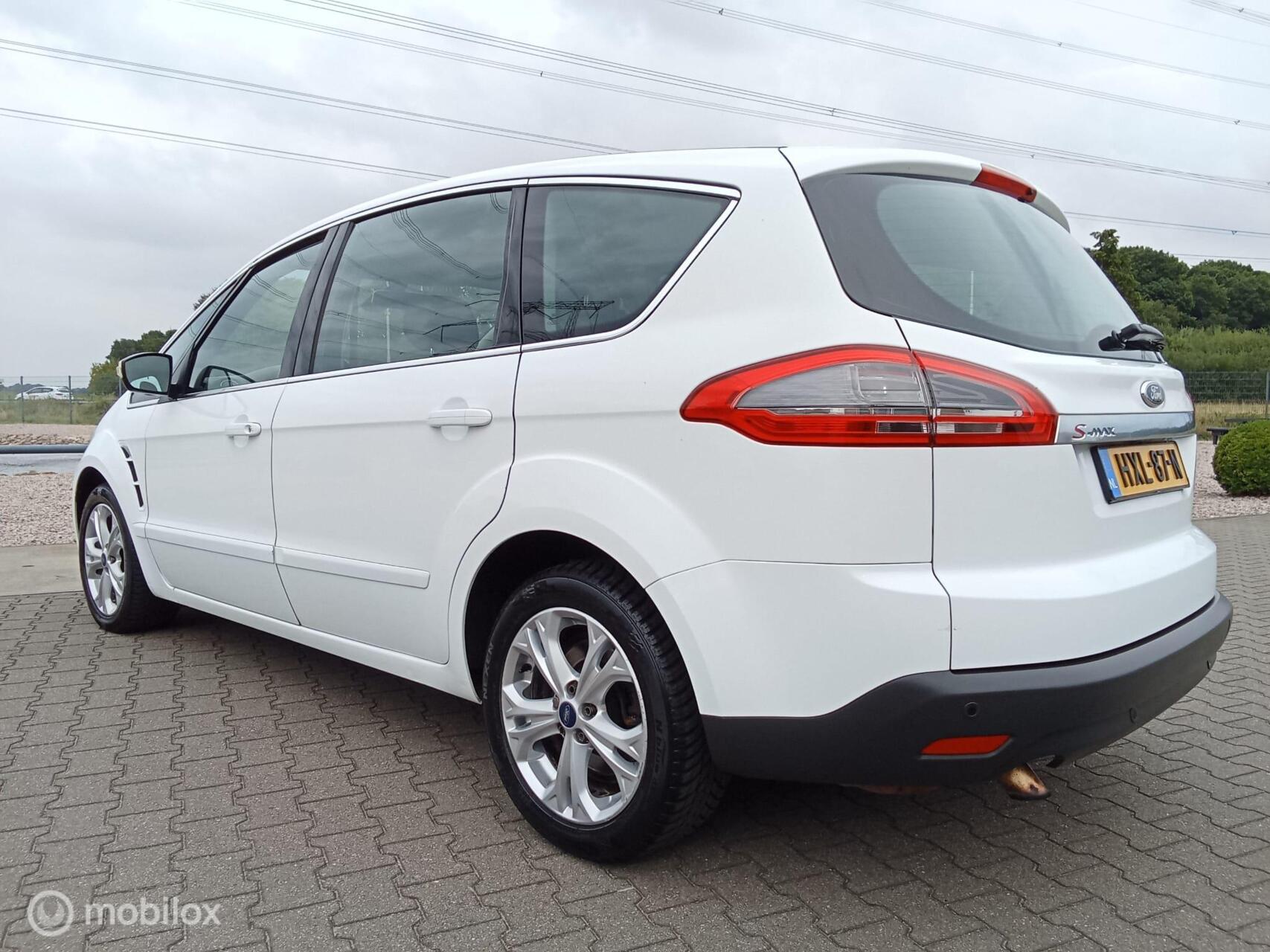 Foto van Ford S-max