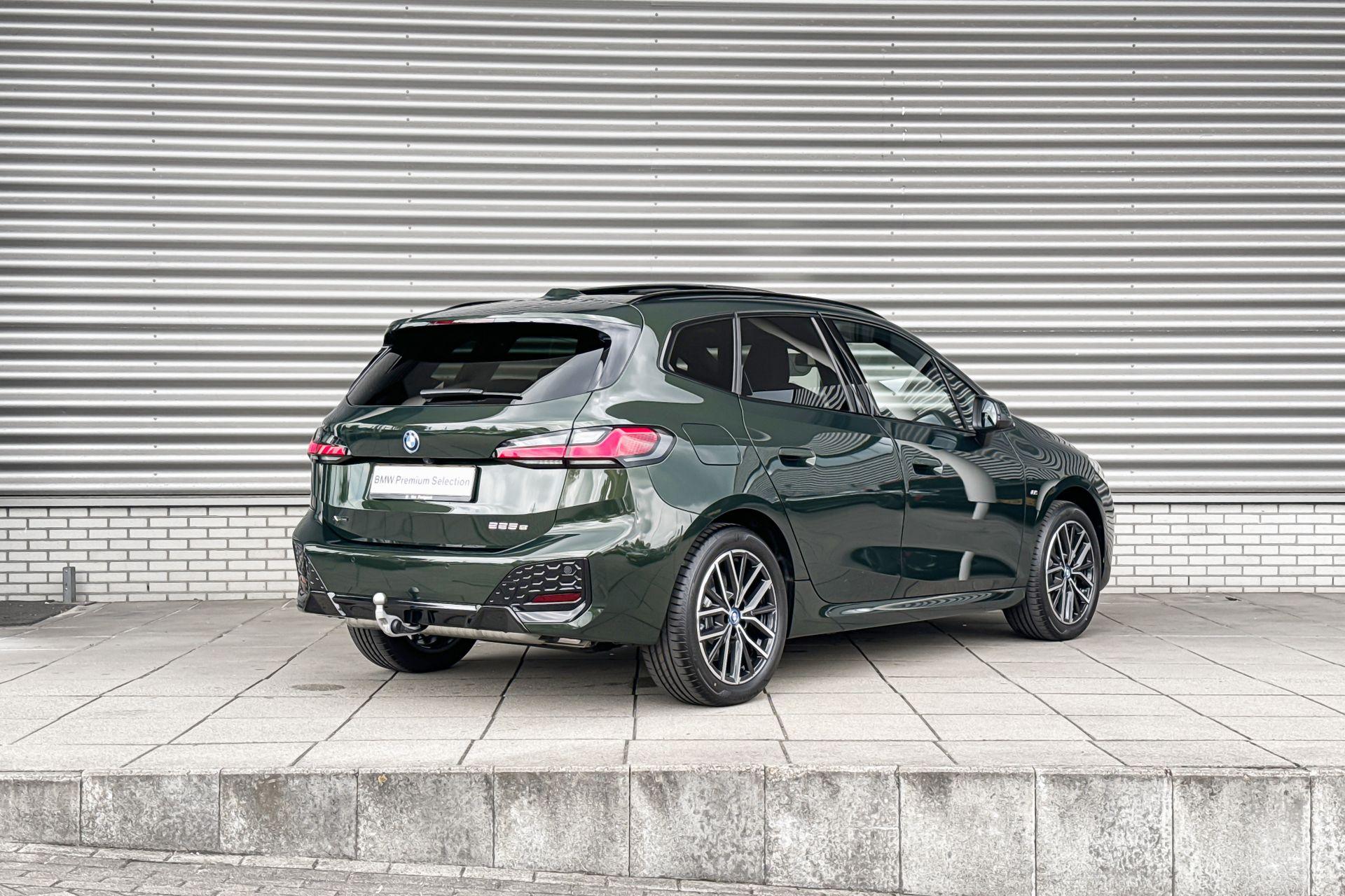 Foto van BMW 225e xDrive Active Tourer
