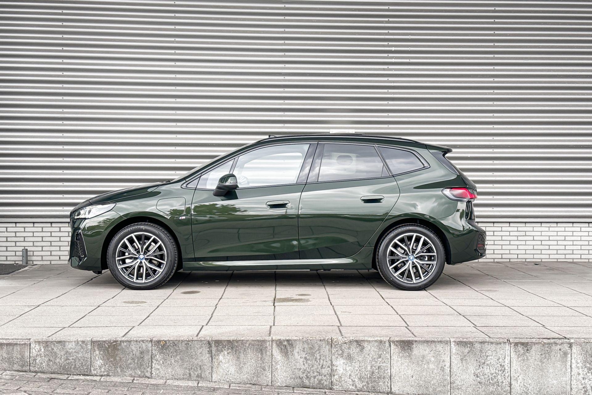 Foto van BMW 225e xDrive Active Tourer