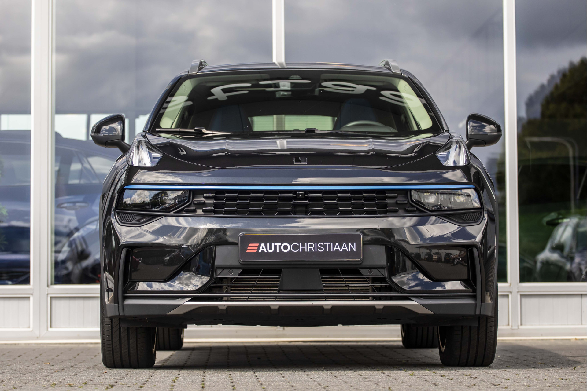 Foto van Lynk&co LYNK & Co 01