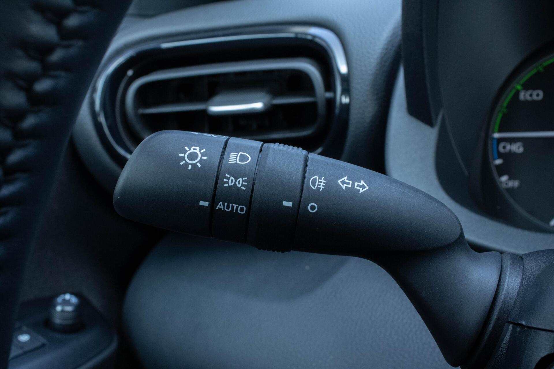 Foto van Mazda Mazda2 Hybrid