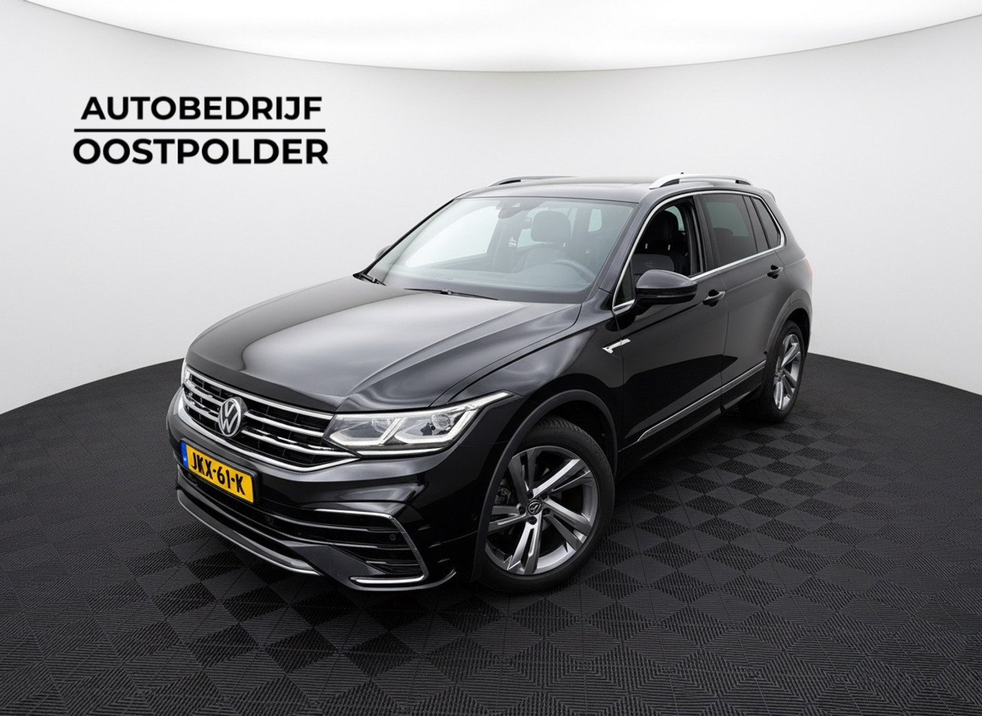 Volkswagen Tiguan 1.5 TSI R-Line Business+ 2021 - voorkant