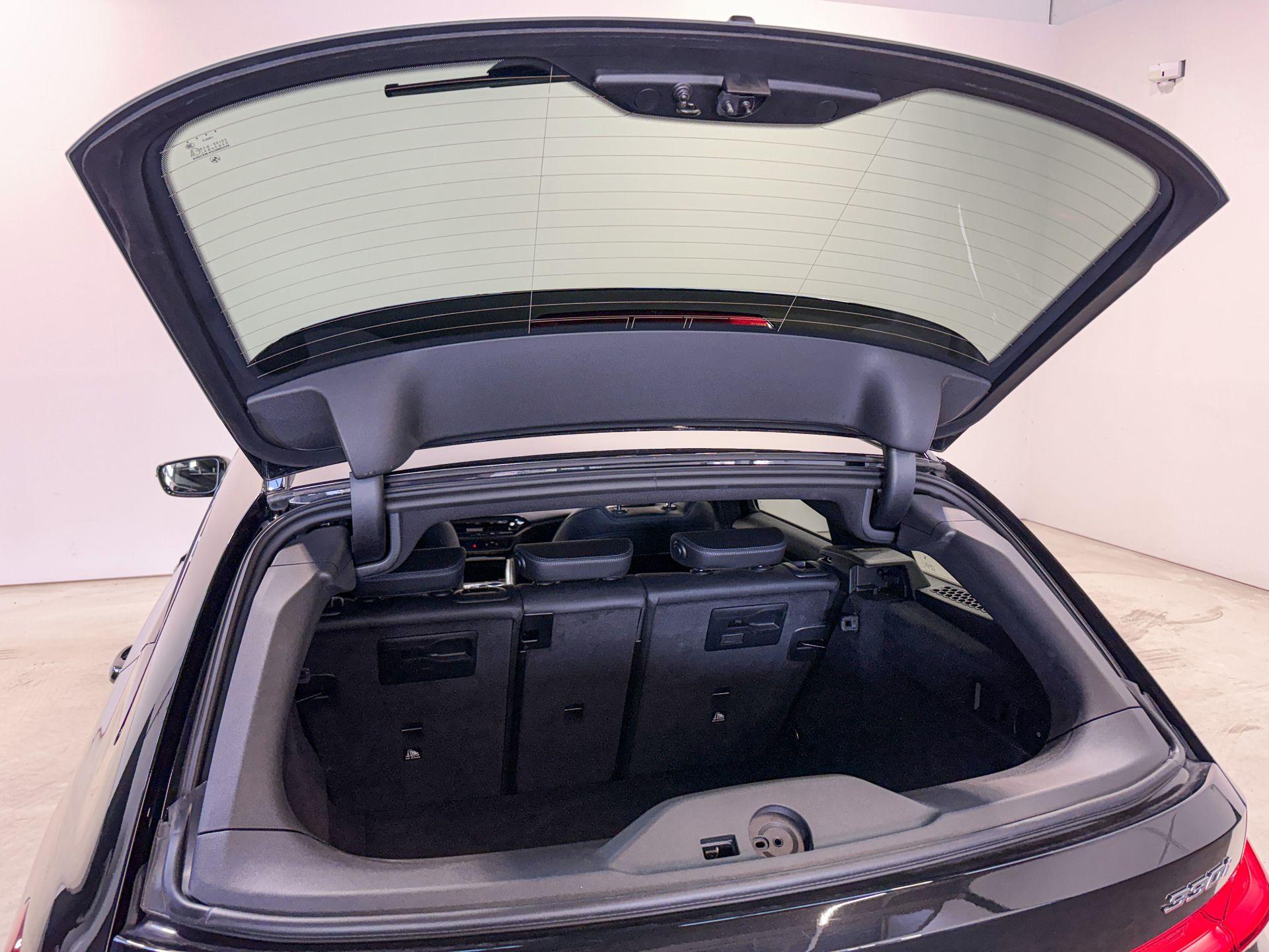 Foto van BMW 330i xDrive