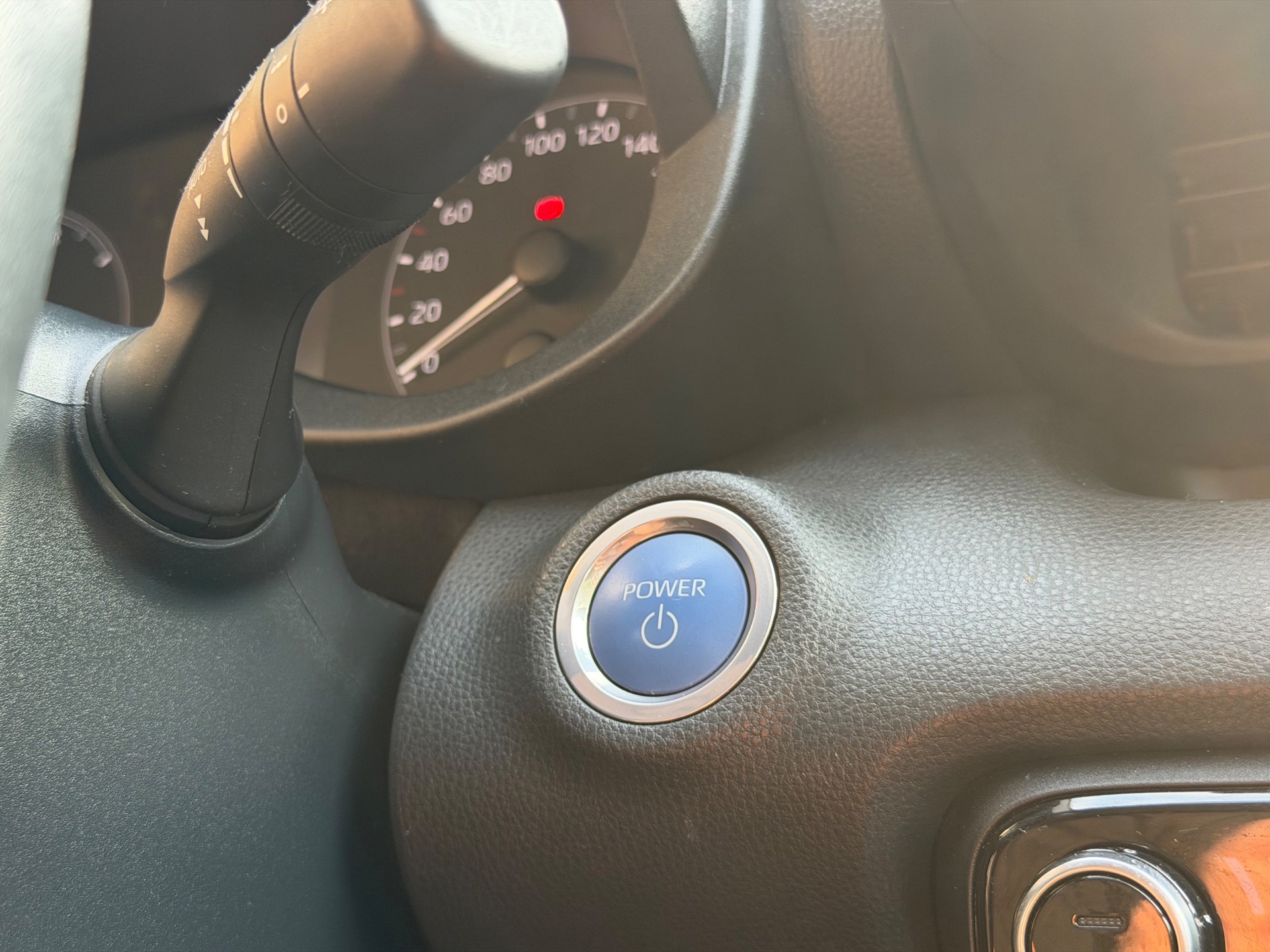 Foto van Mazda Mazda2 Hybrid