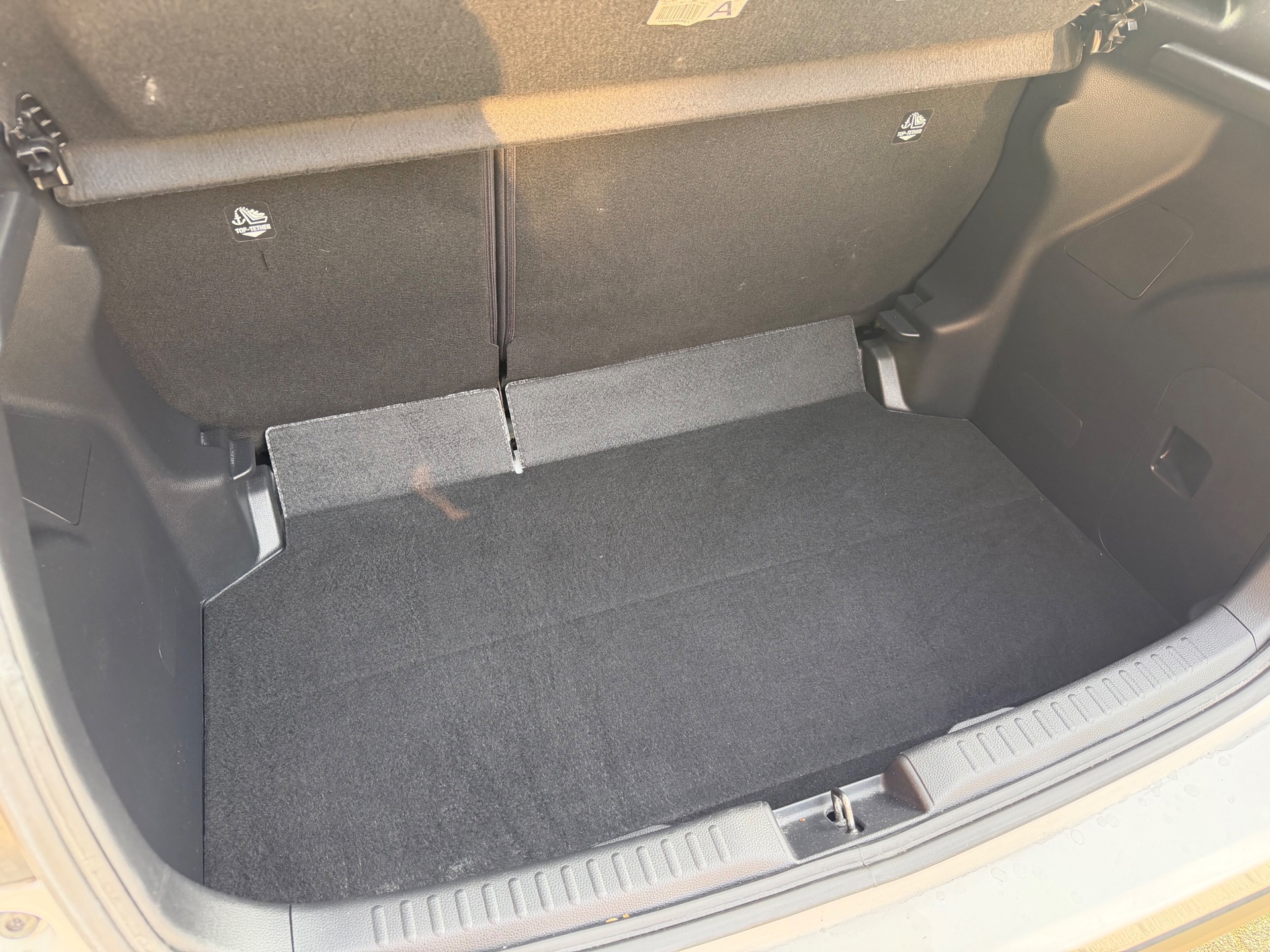 Foto van Mazda Mazda2 Hybrid