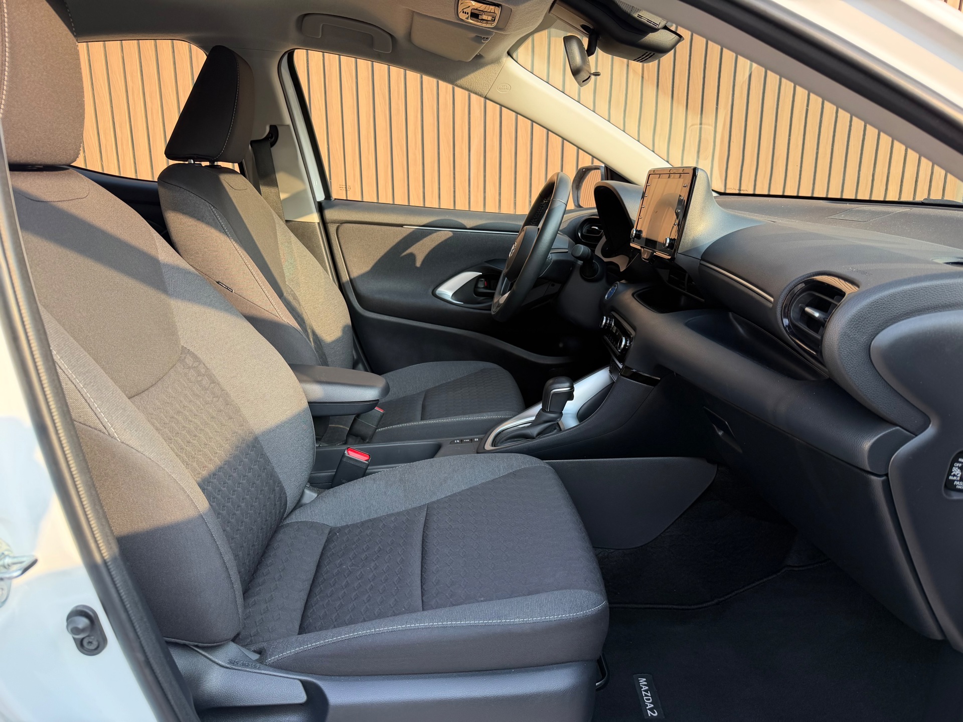 Foto van Mazda Mazda2 Hybrid