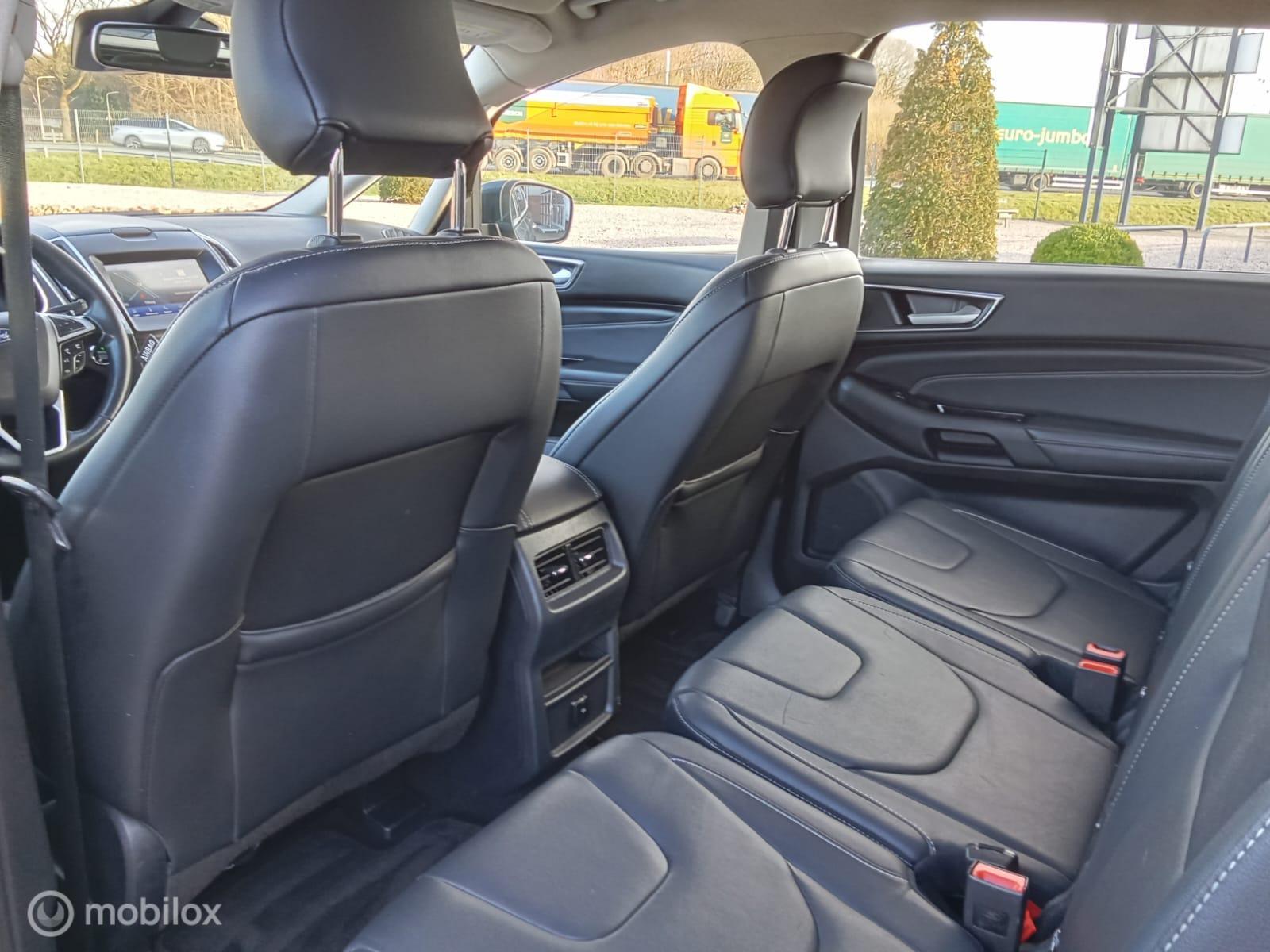 Foto van Ford S-max