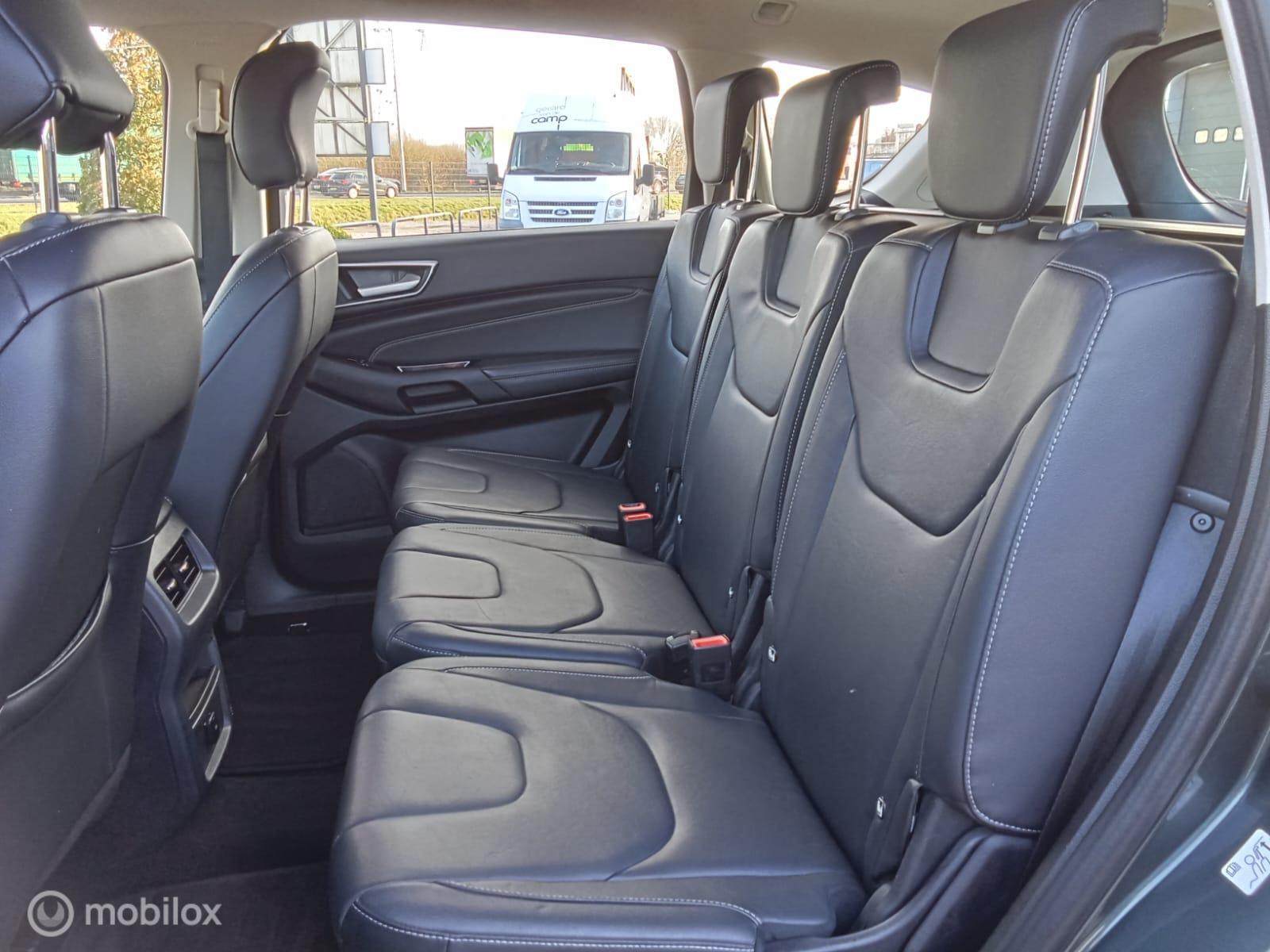 Foto van Ford S-max