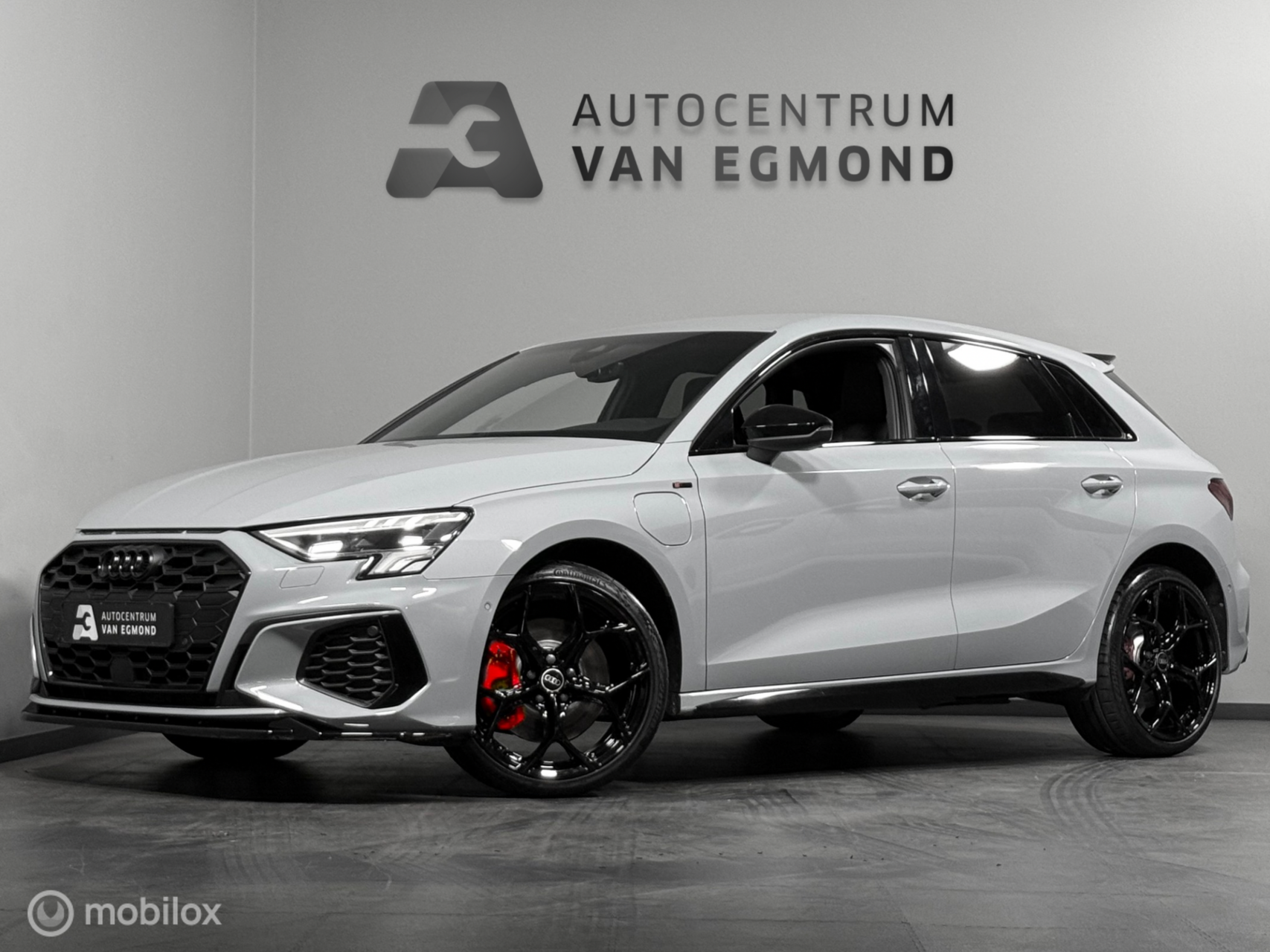 Audi A3 Sportback 45 TFSIe 2X S-LINE | UNIEK! | B&O 2021 - voorkant