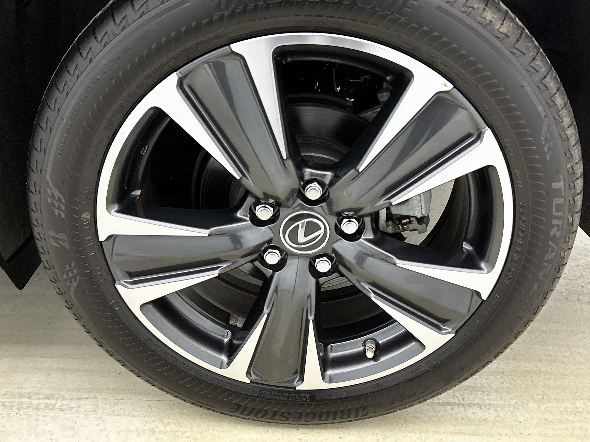 Foto van Lexus Lexus Ux200