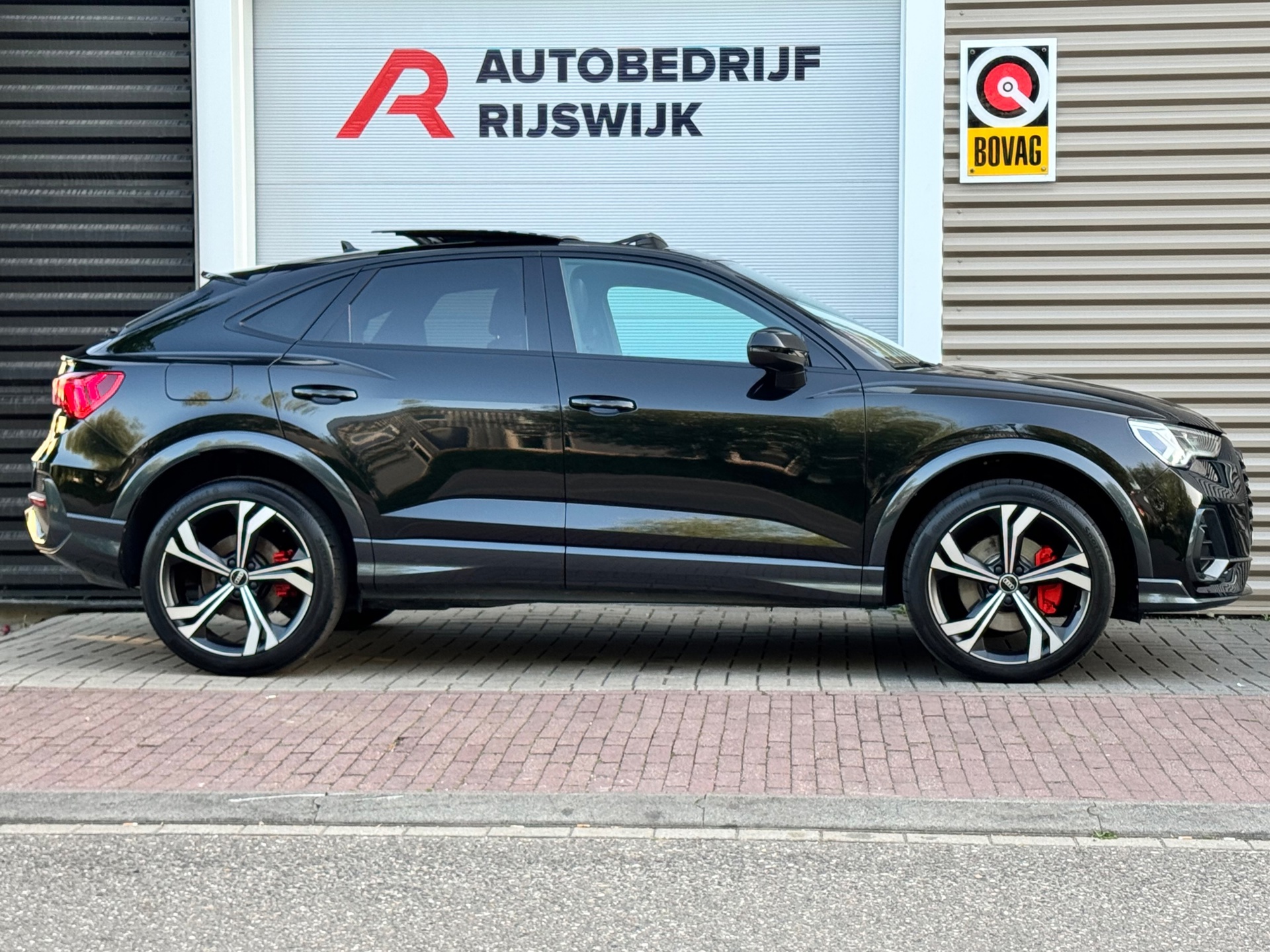 Foto van Audi Q3 Sportback E-tron