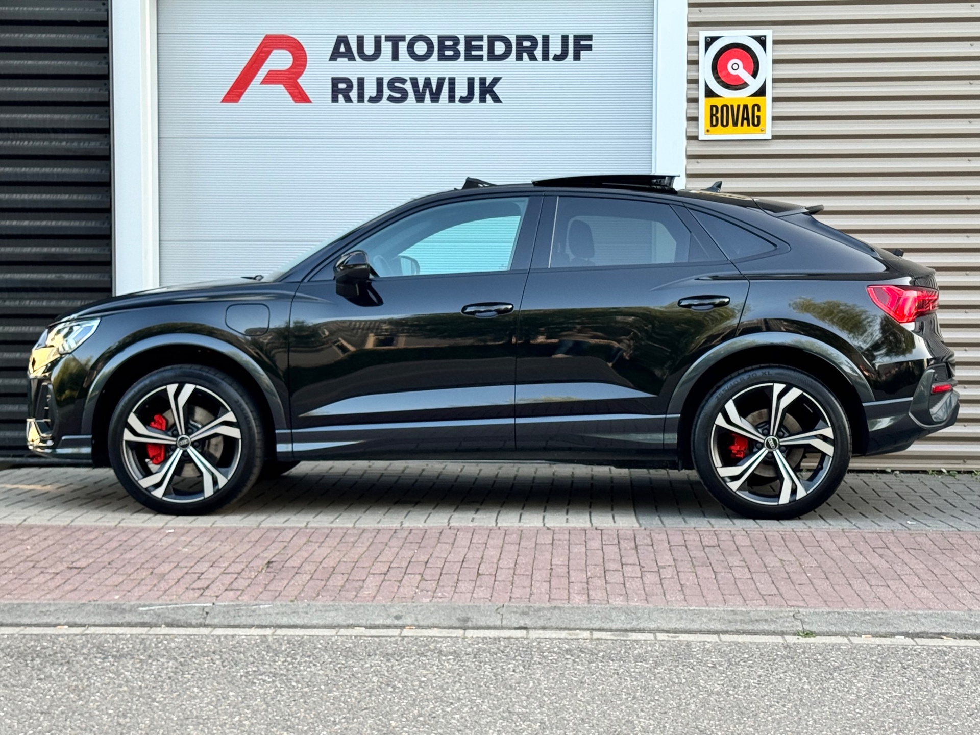 Foto van Audi Q3 Sportback E-tron