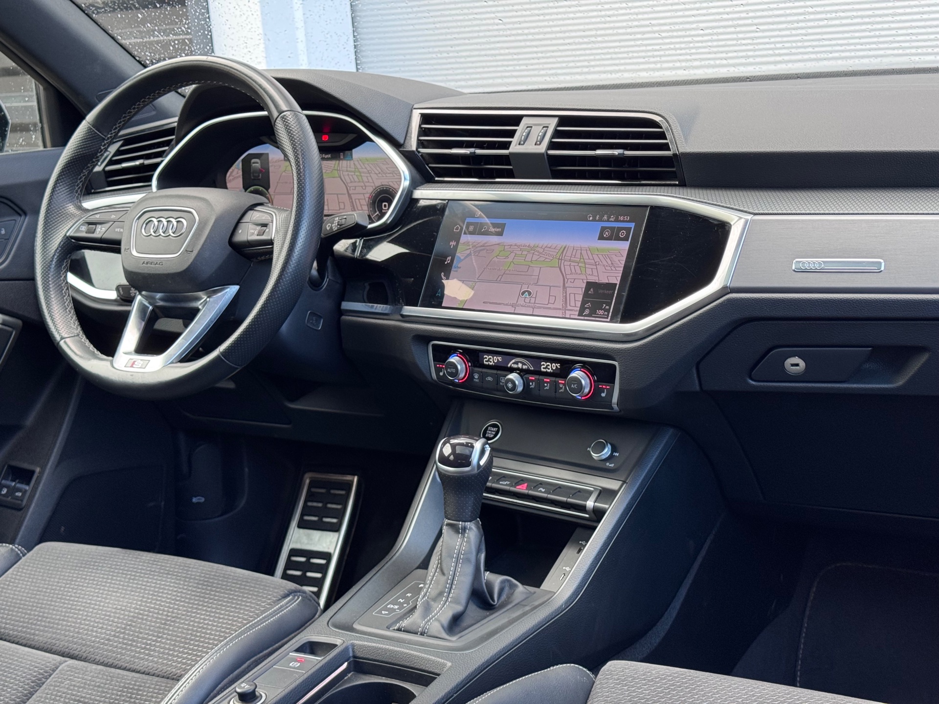Foto van Audi Q3 Sportback E-tron