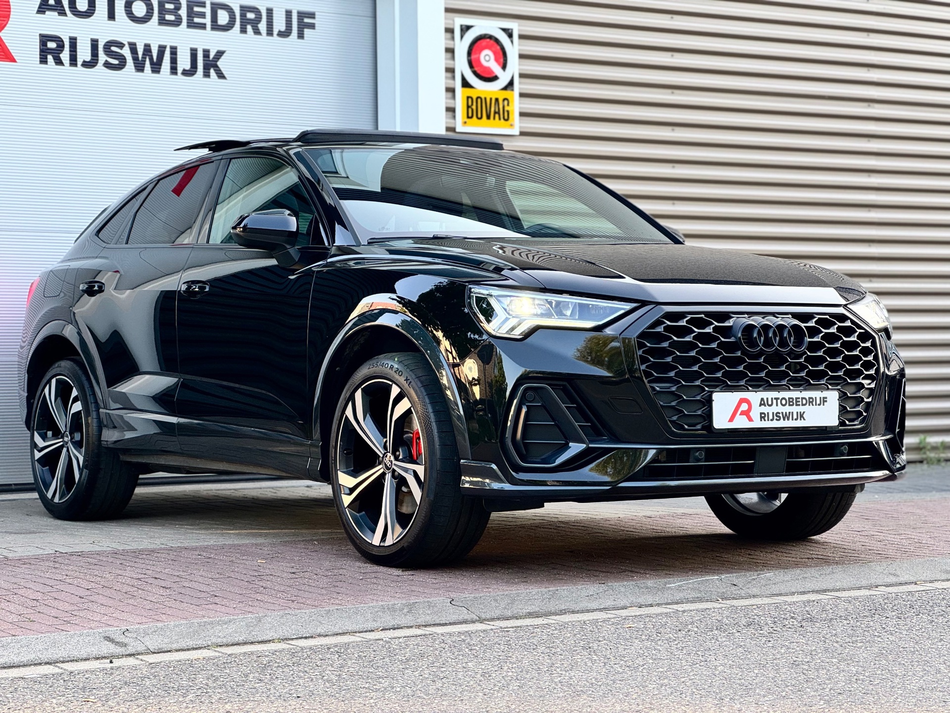 Foto van Audi Q3 Sportback E-tron