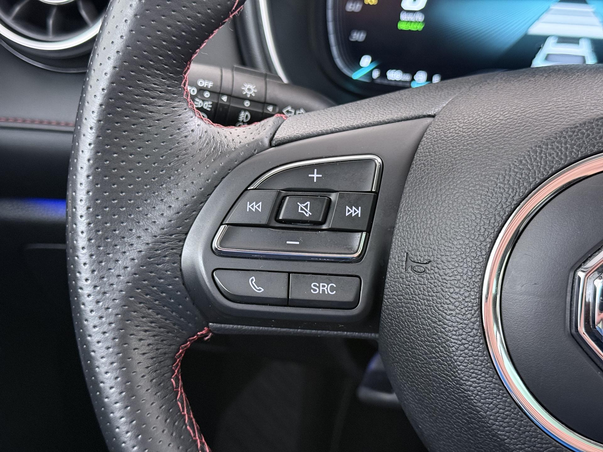 Foto van MG MG Ehs Plug-in Hybrid