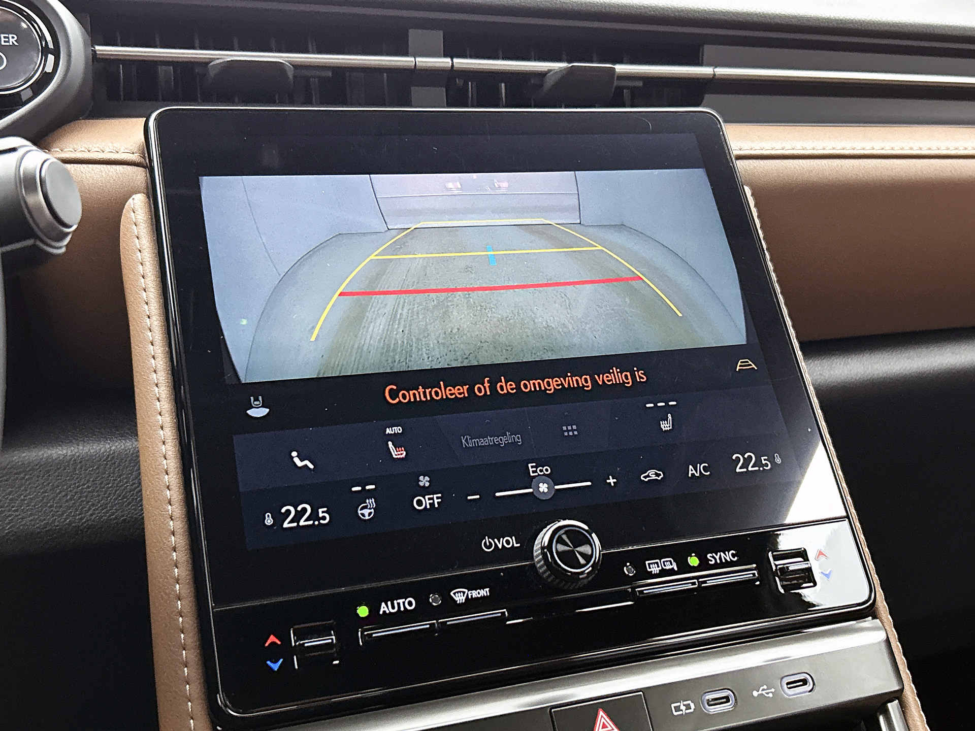 Foto van Lexus Lexus LBX