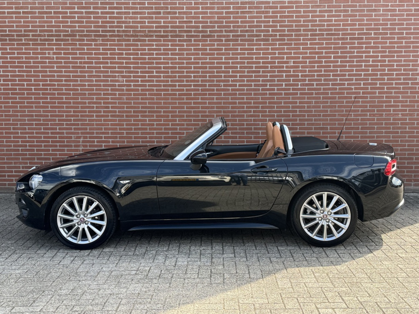 Foto van Fiat Fiat 124 Spider