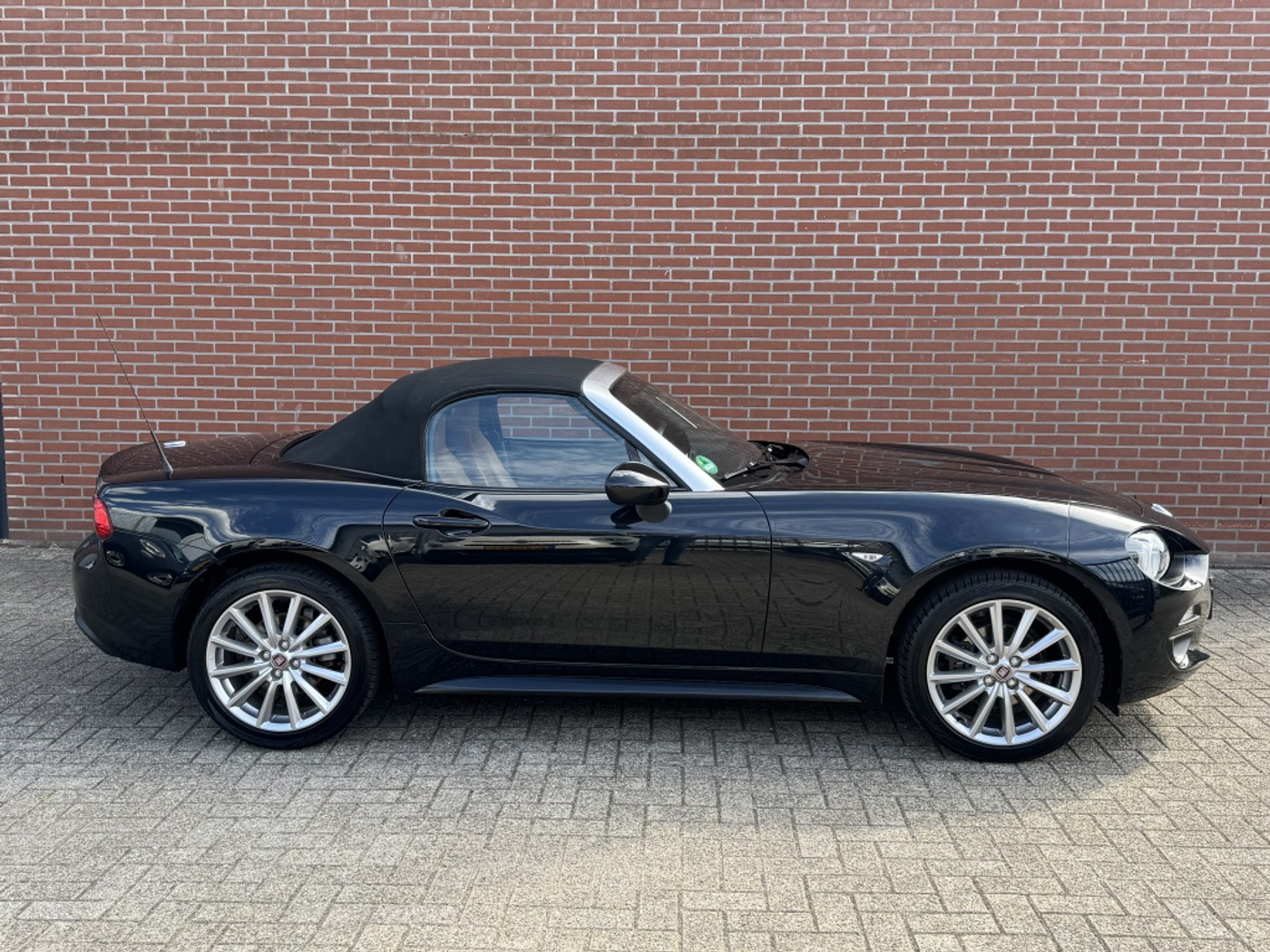 Foto van Fiat Fiat 124 Spider