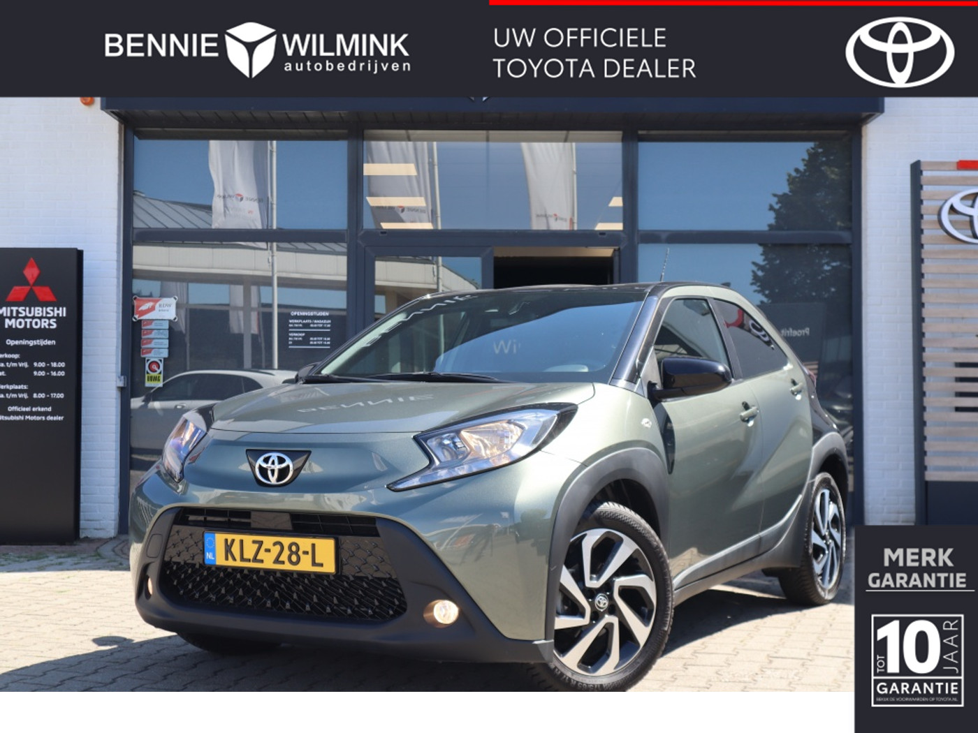Toyota Toyota Aygo X 1.0 VVT-i MT Pulse Bi-tone | Carplay | All Seasons 2023 - voorkant